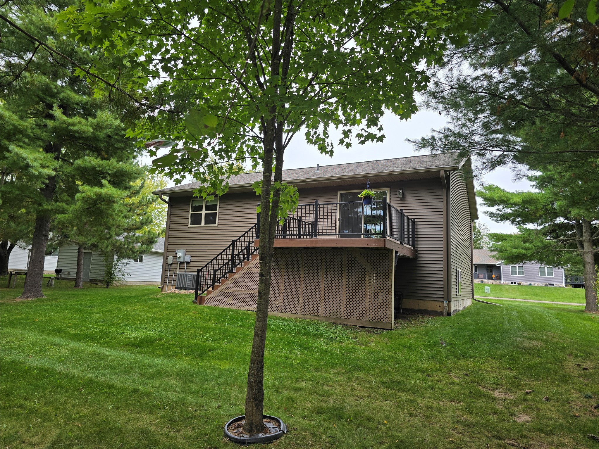 298 Thompson Terrace Drive Property Photo 6