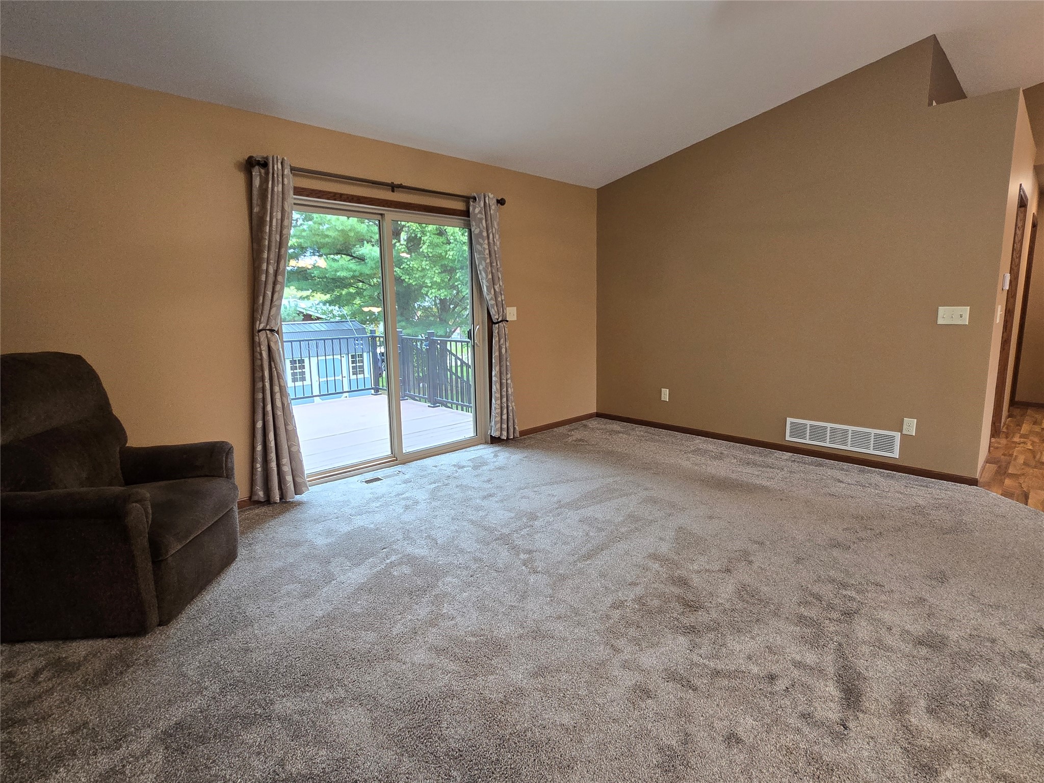 298 Thompson Terrace Drive Property Photo 15