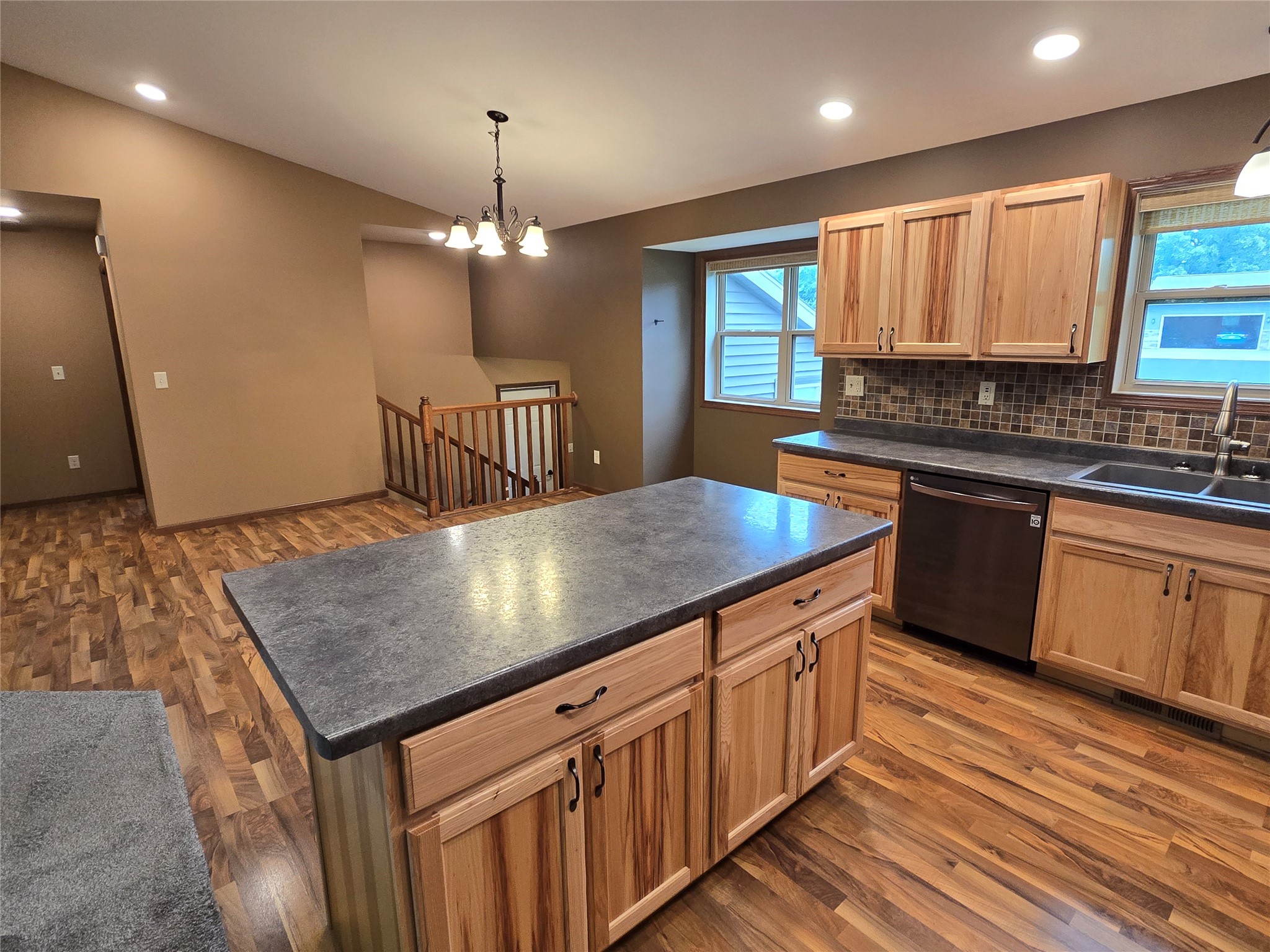 298 Thompson Terrace Drive Property Photo 16