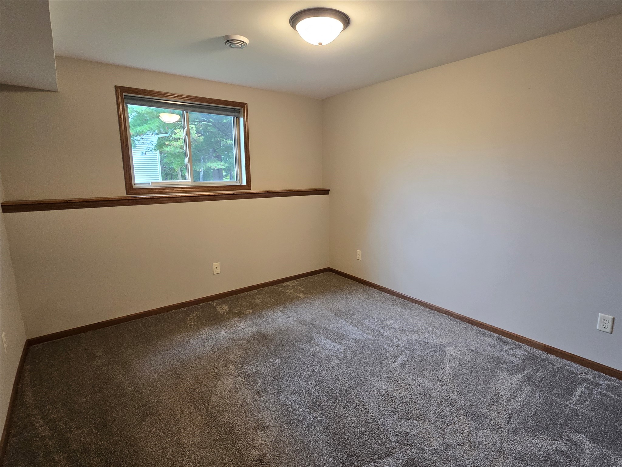 298 Thompson Terrace Drive Property Photo 29