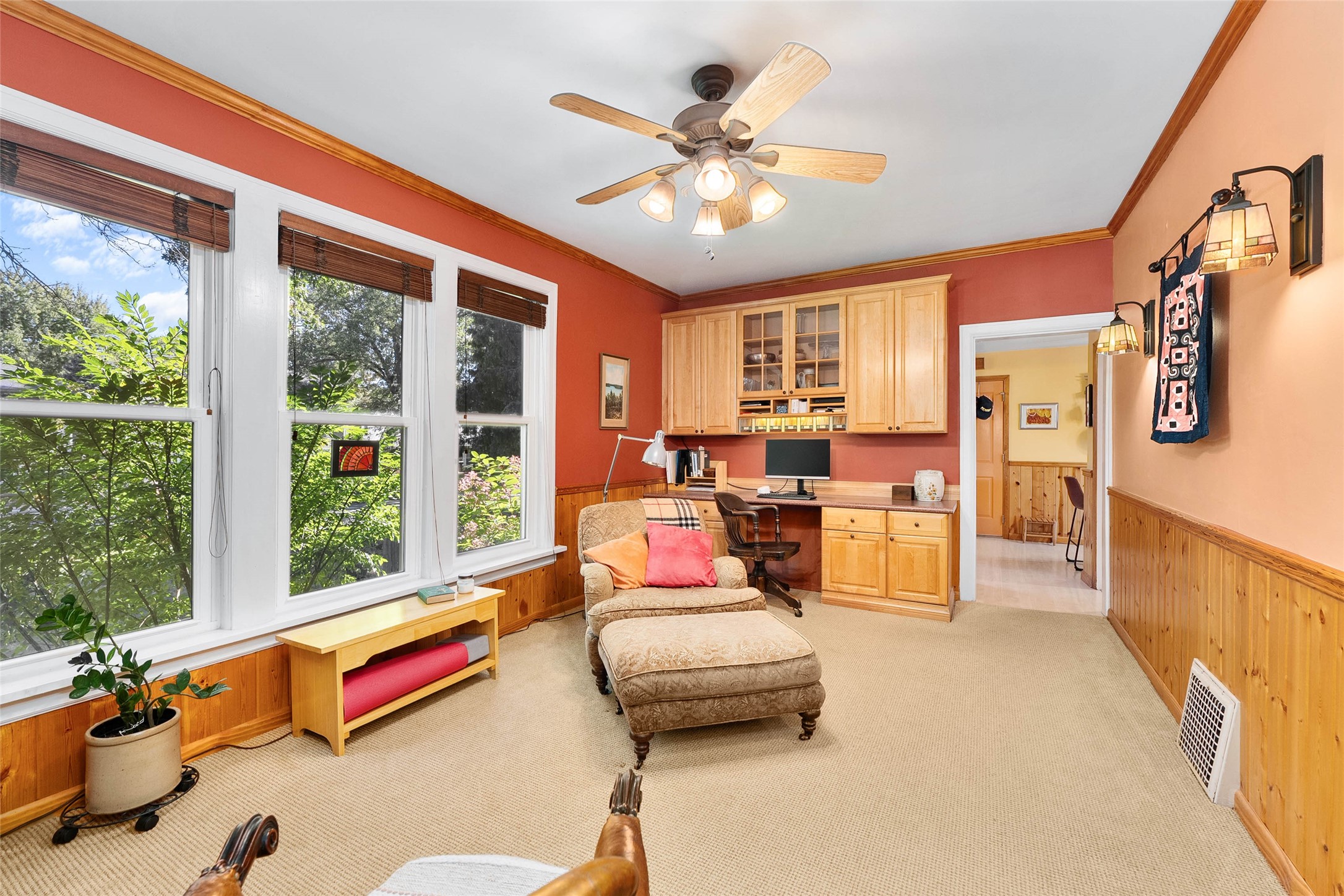 525 Summit Avenue Property Photo 12