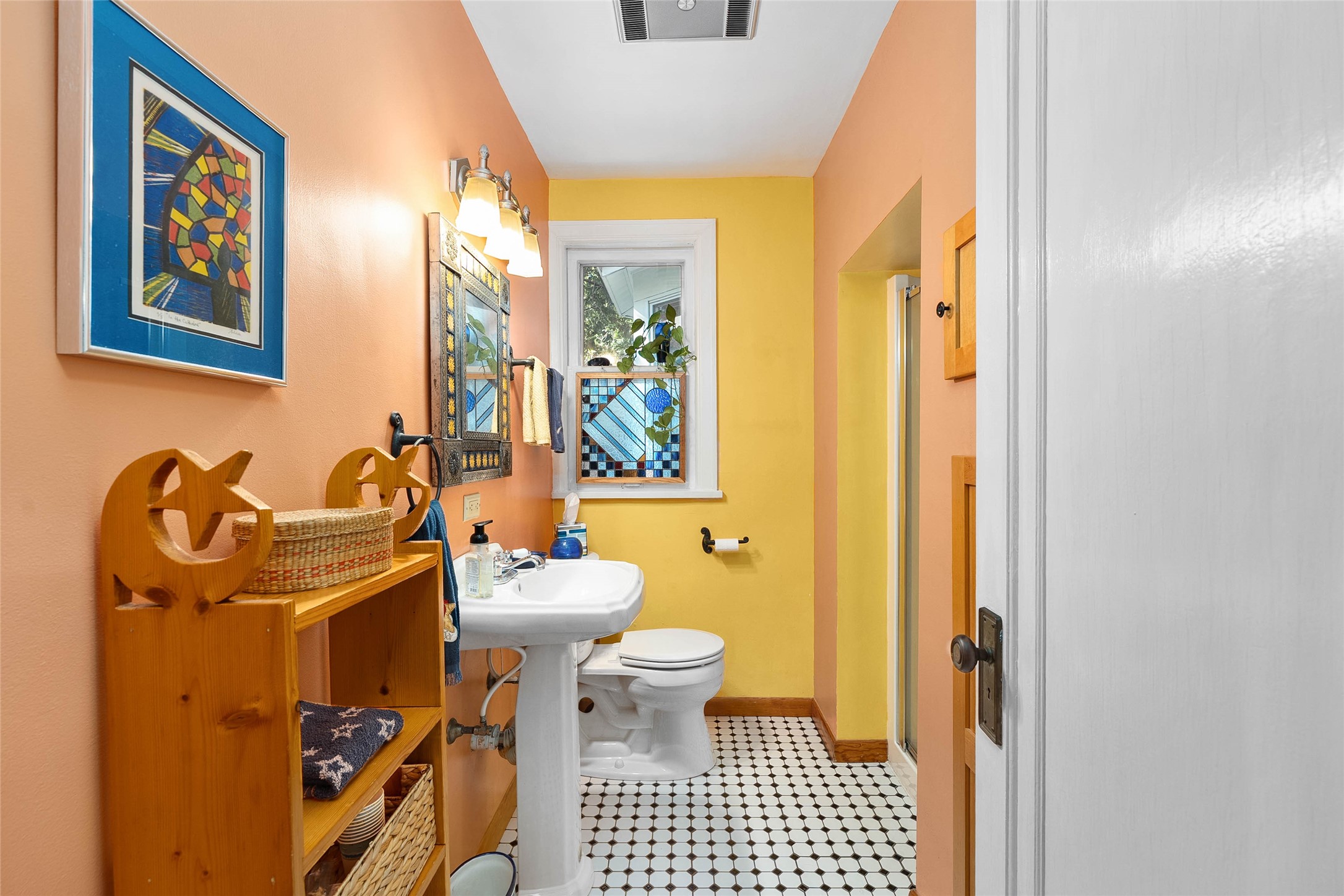 525 Summit Avenue Property Photo 13