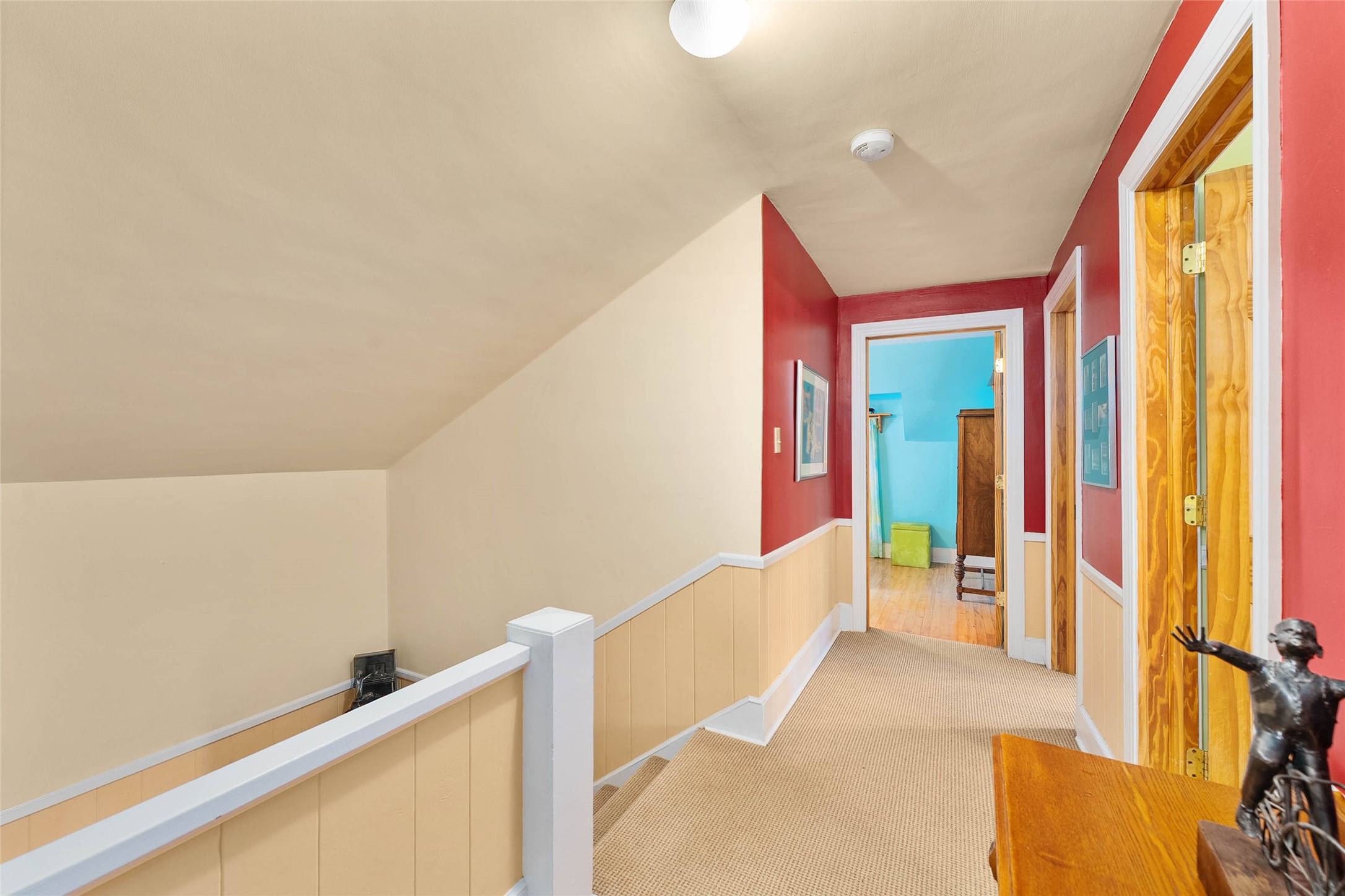 525 Summit Avenue Property Photo 29