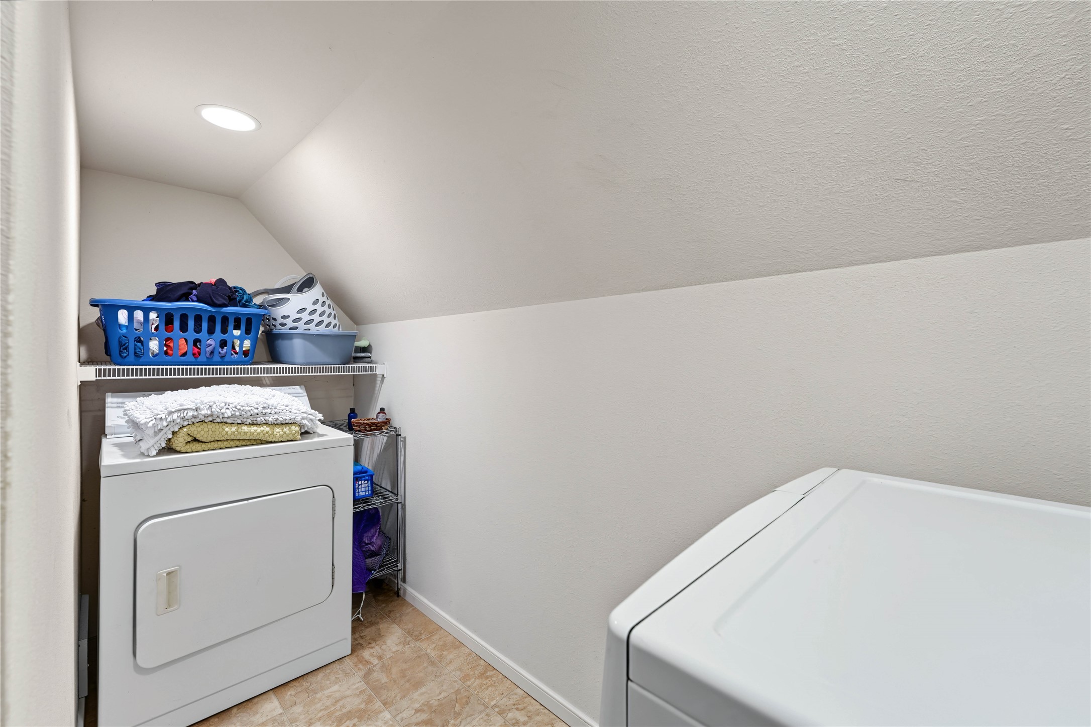 525 Summit Avenue Property Photo 37