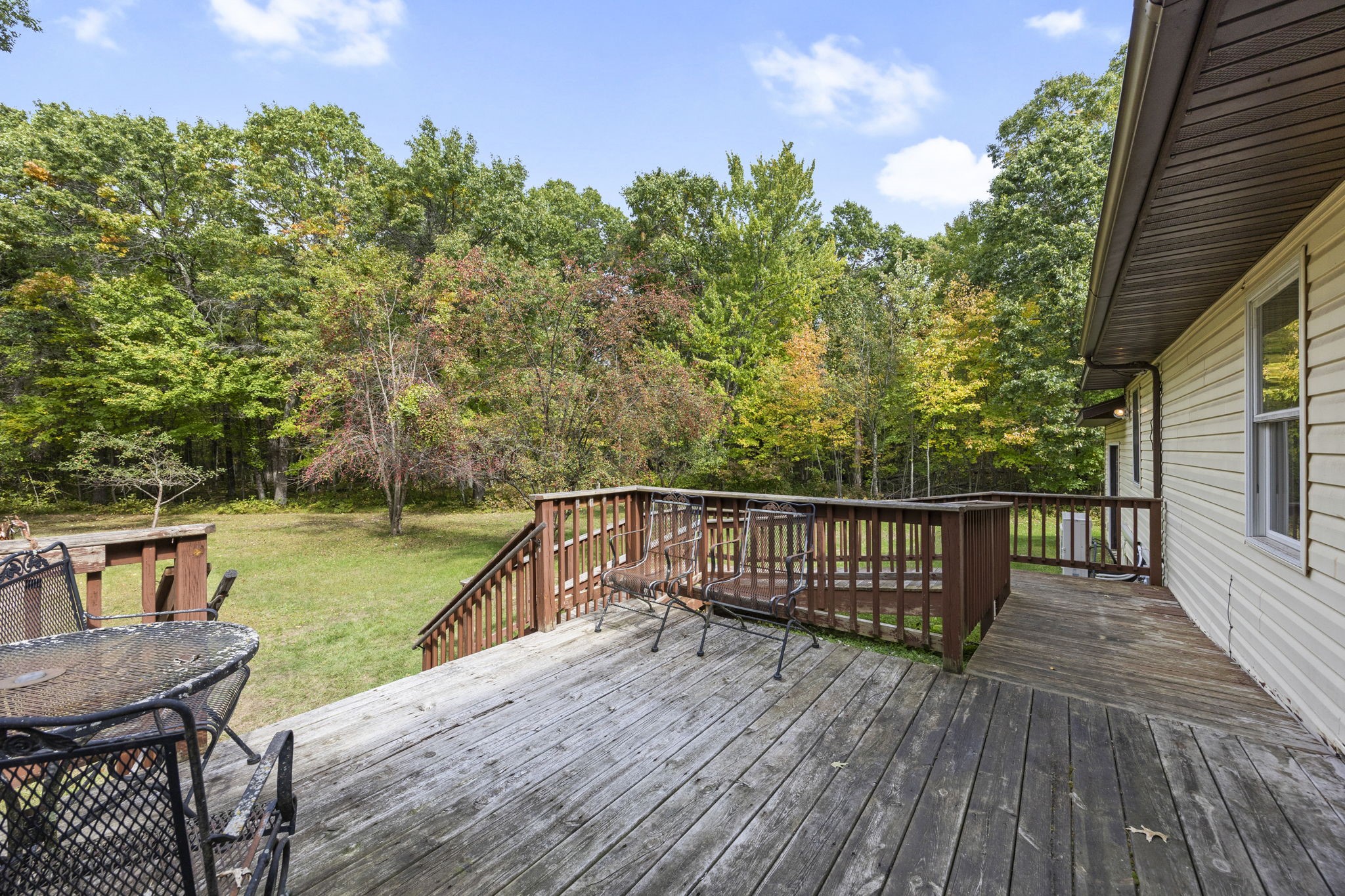 26557 Helsene Road Property Photo 11