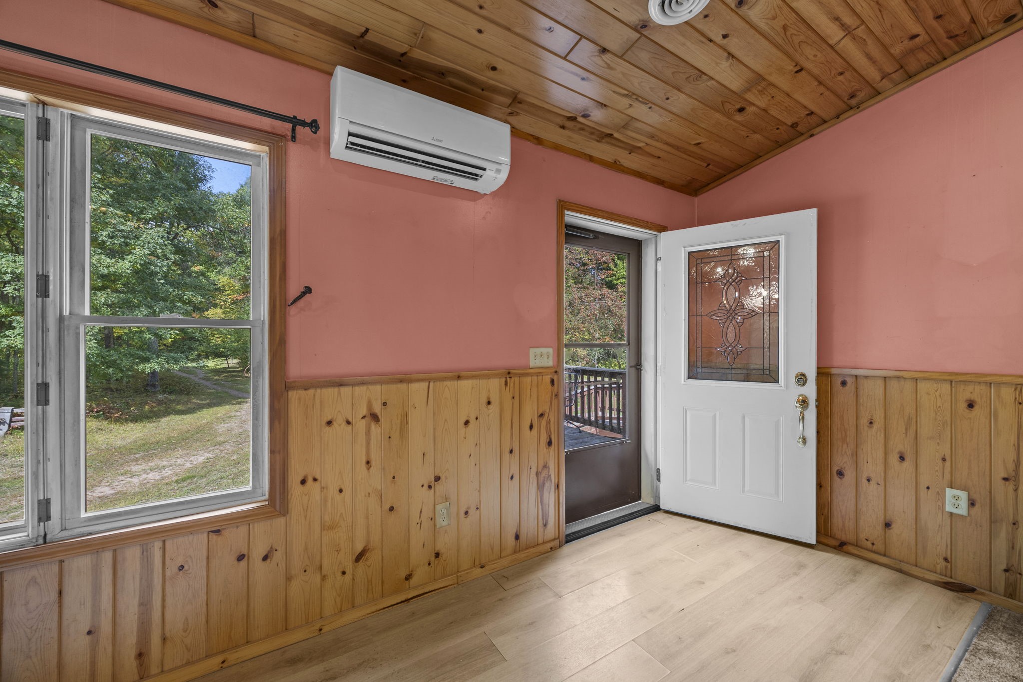 26557 Helsene Road Property Photo 13