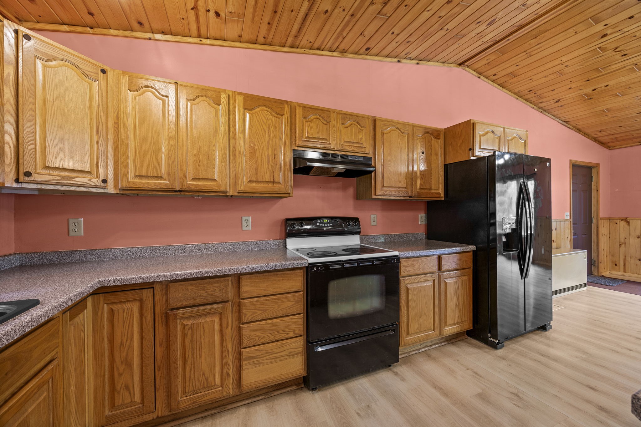 26557 Helsene Road Property Photo 24