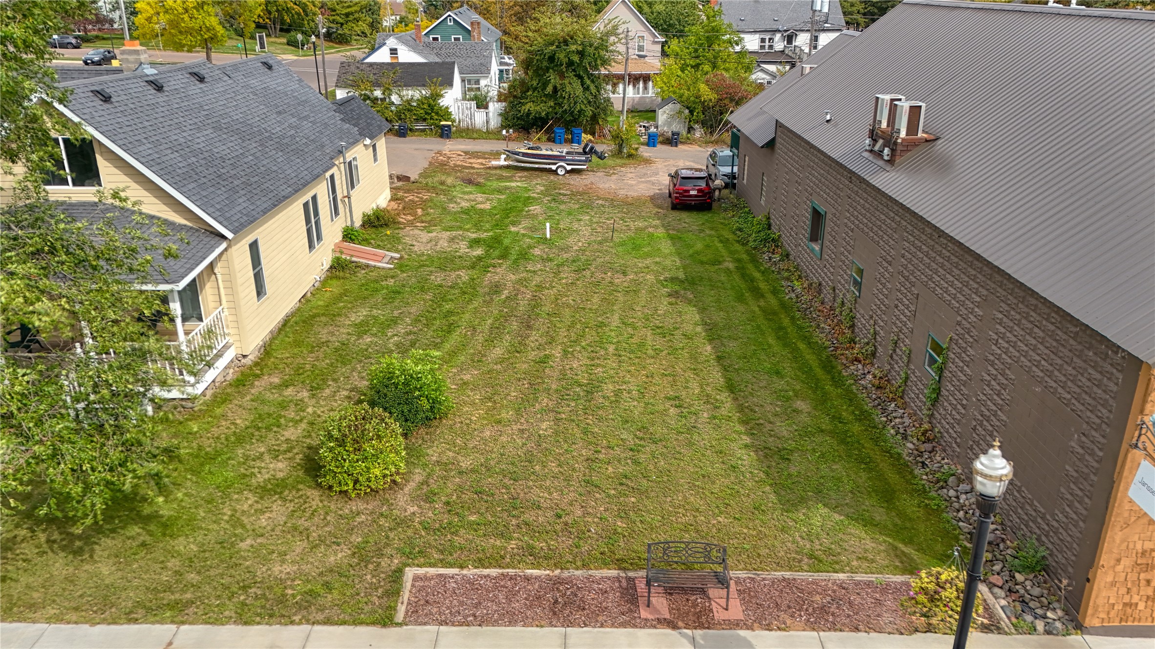 10596 Main Street Property Photo 1