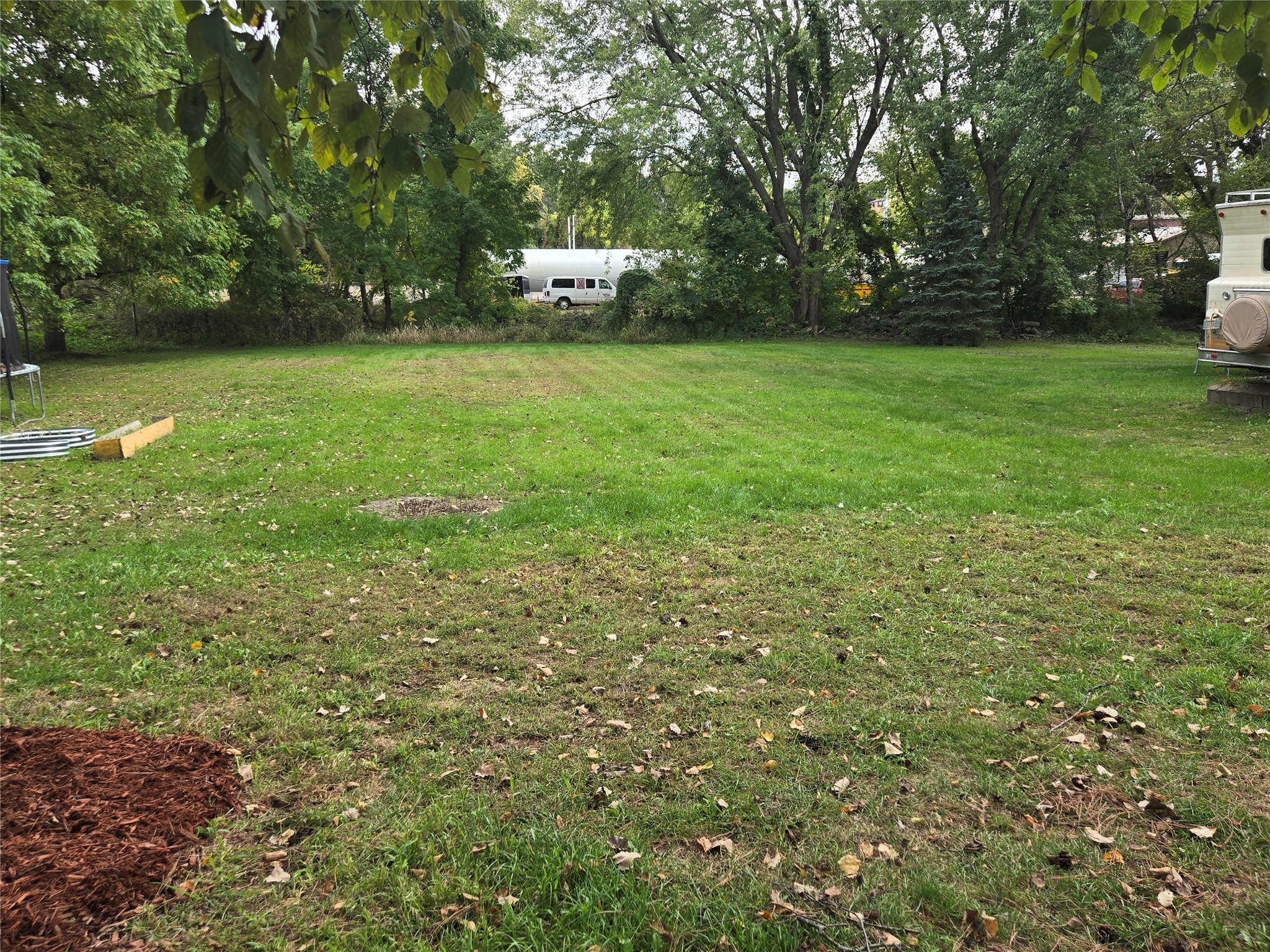 105 E Walnut Street Property Photo 8