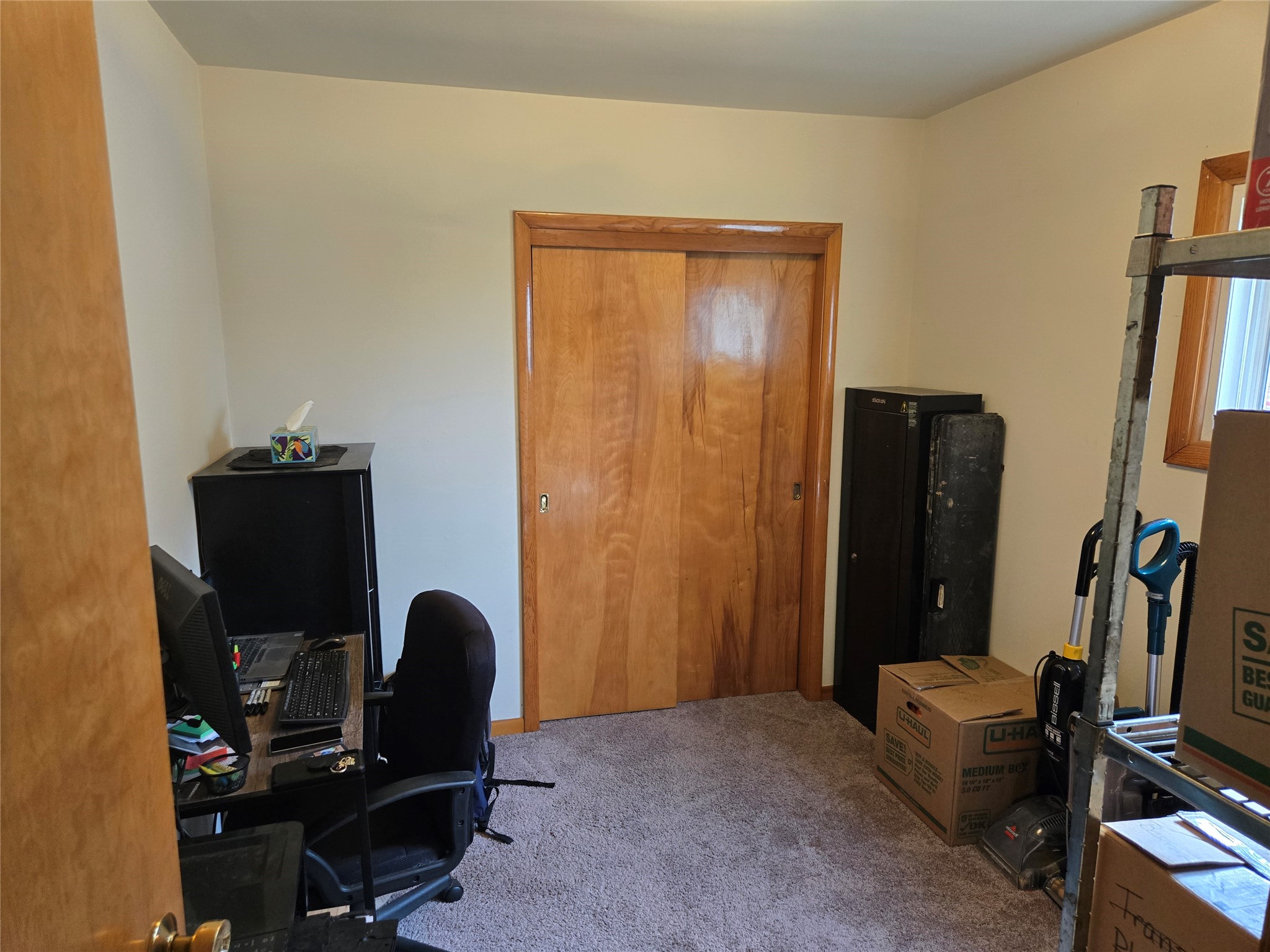 105 E Walnut Street Property Photo 19