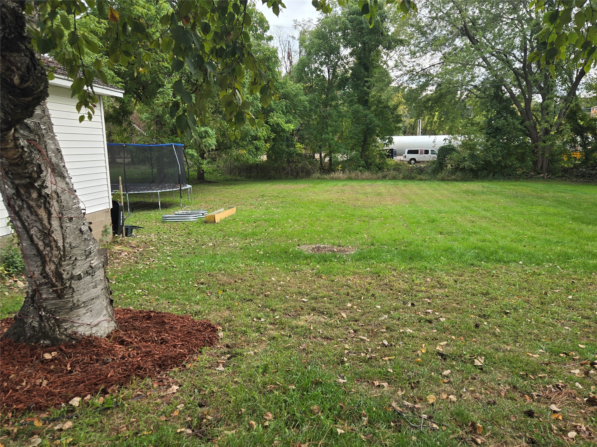 105 E Walnut Street Property Photo 28
