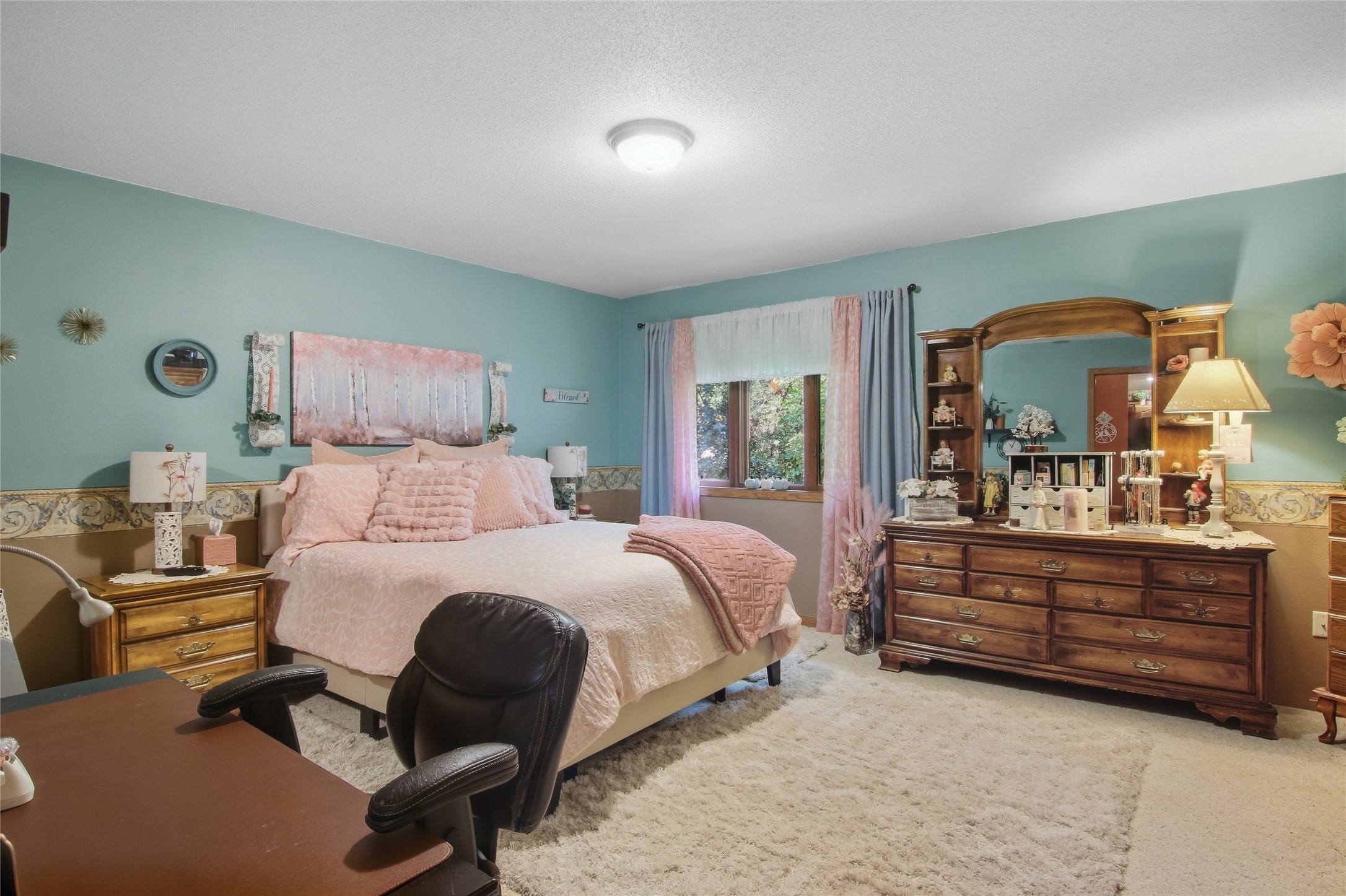 903 Woodglen Court Property Photo 15