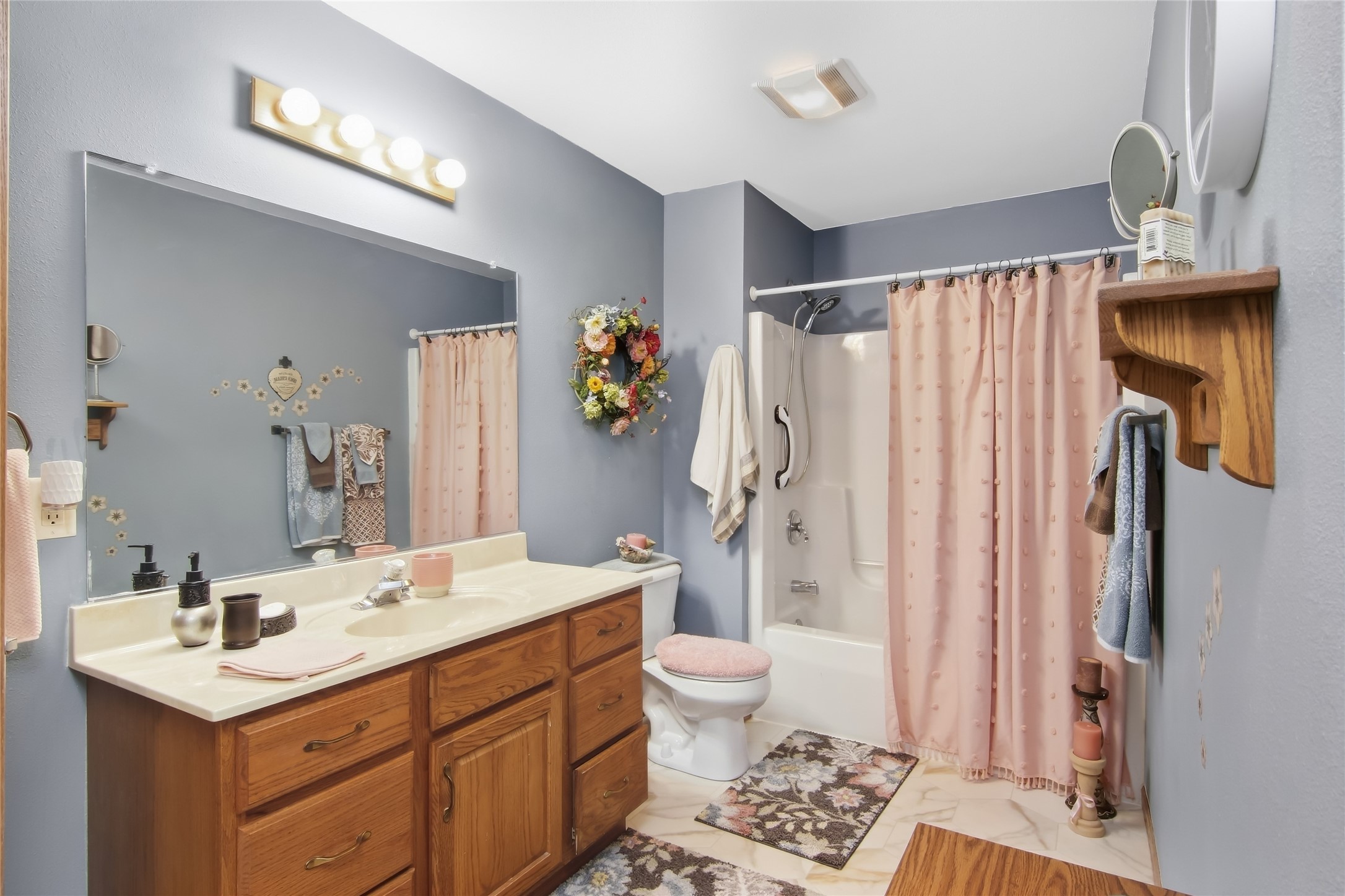 903 Woodglen Court Property Photo 18
