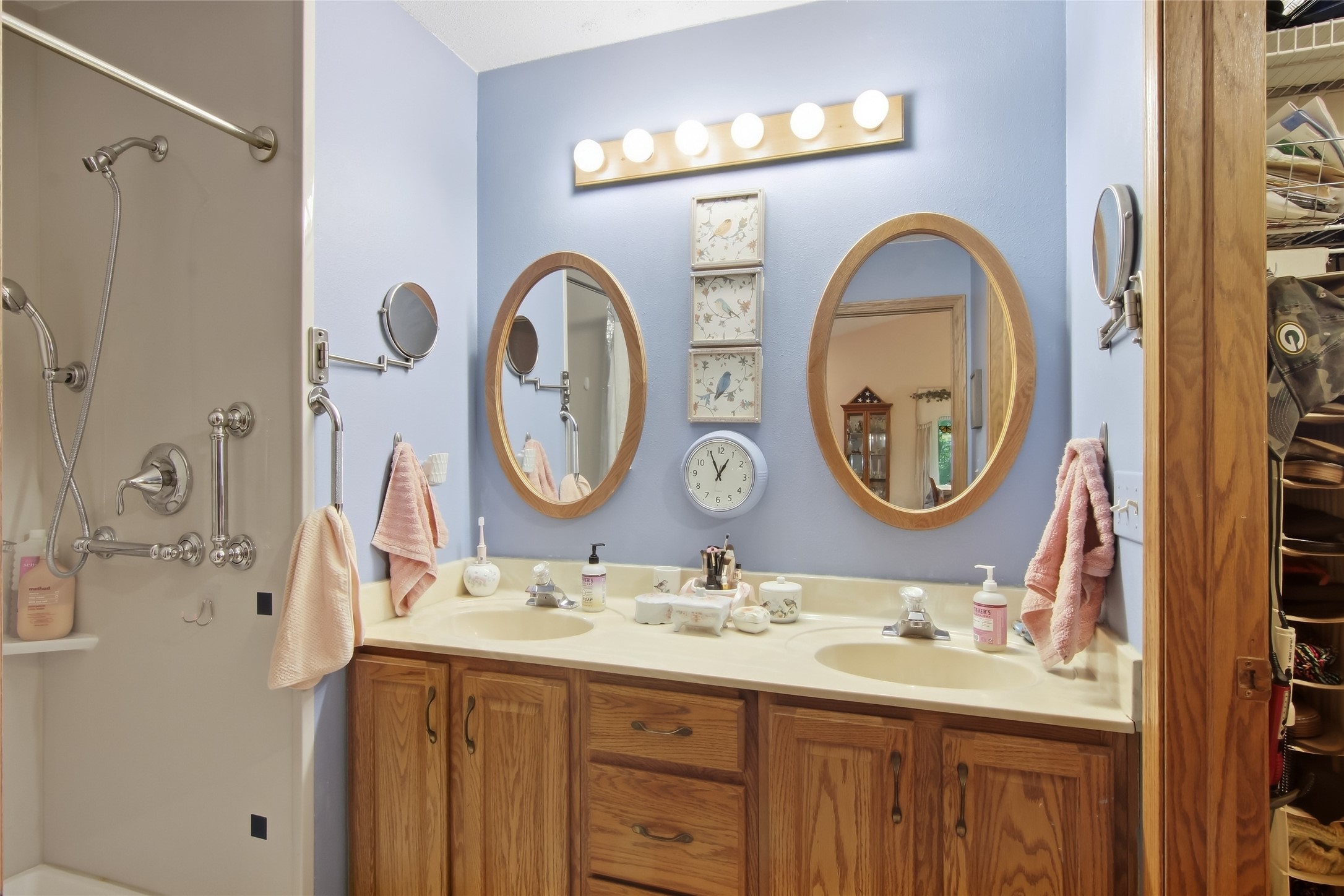 903 Woodglen Court Property Photo 19