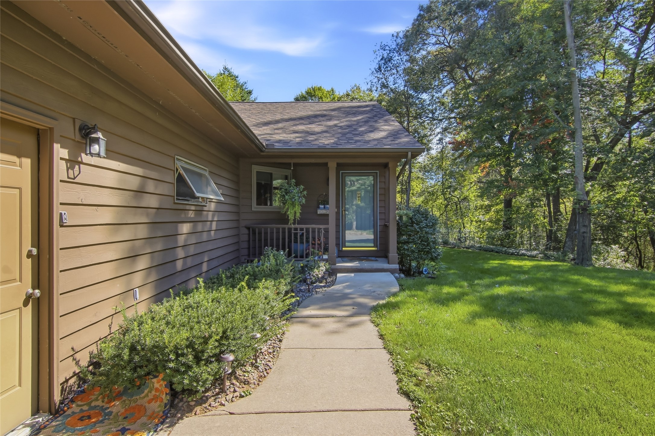 903 Woodglen Court Property Photo 39