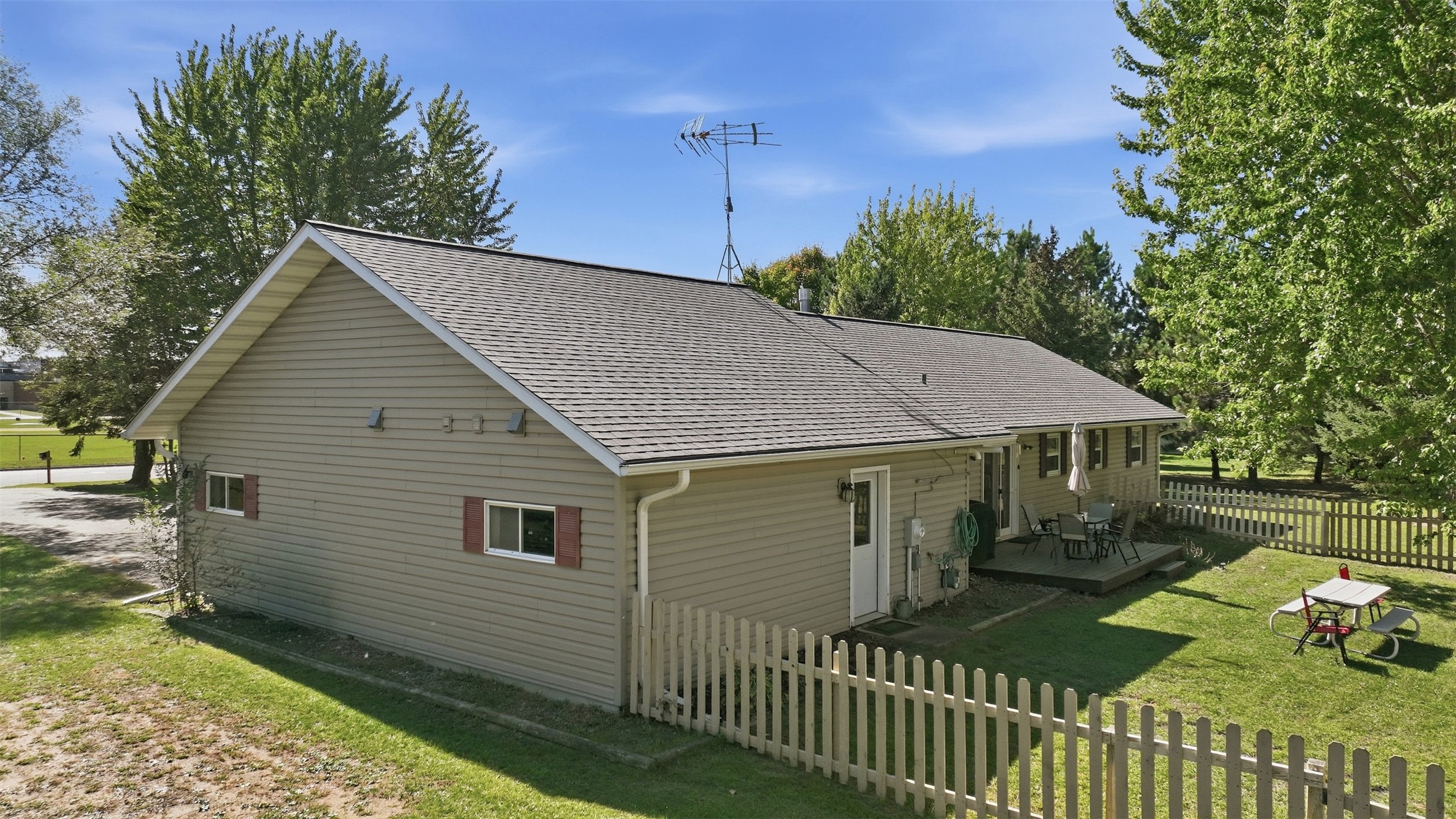 211 Pederson Drive Property Photo 3