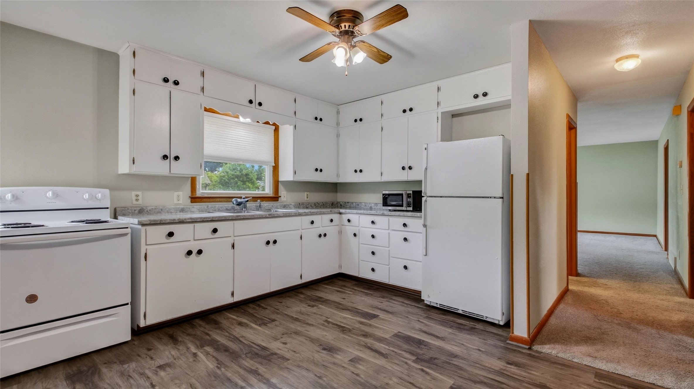 126 S Park Road Property Photo 2