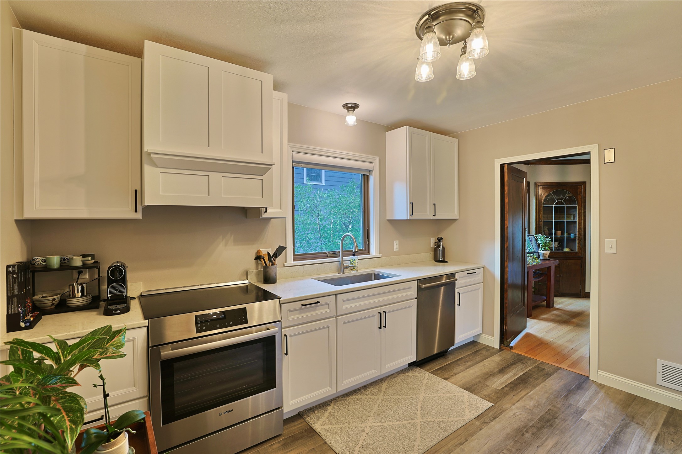 1627 Rust Street Property Photo 13