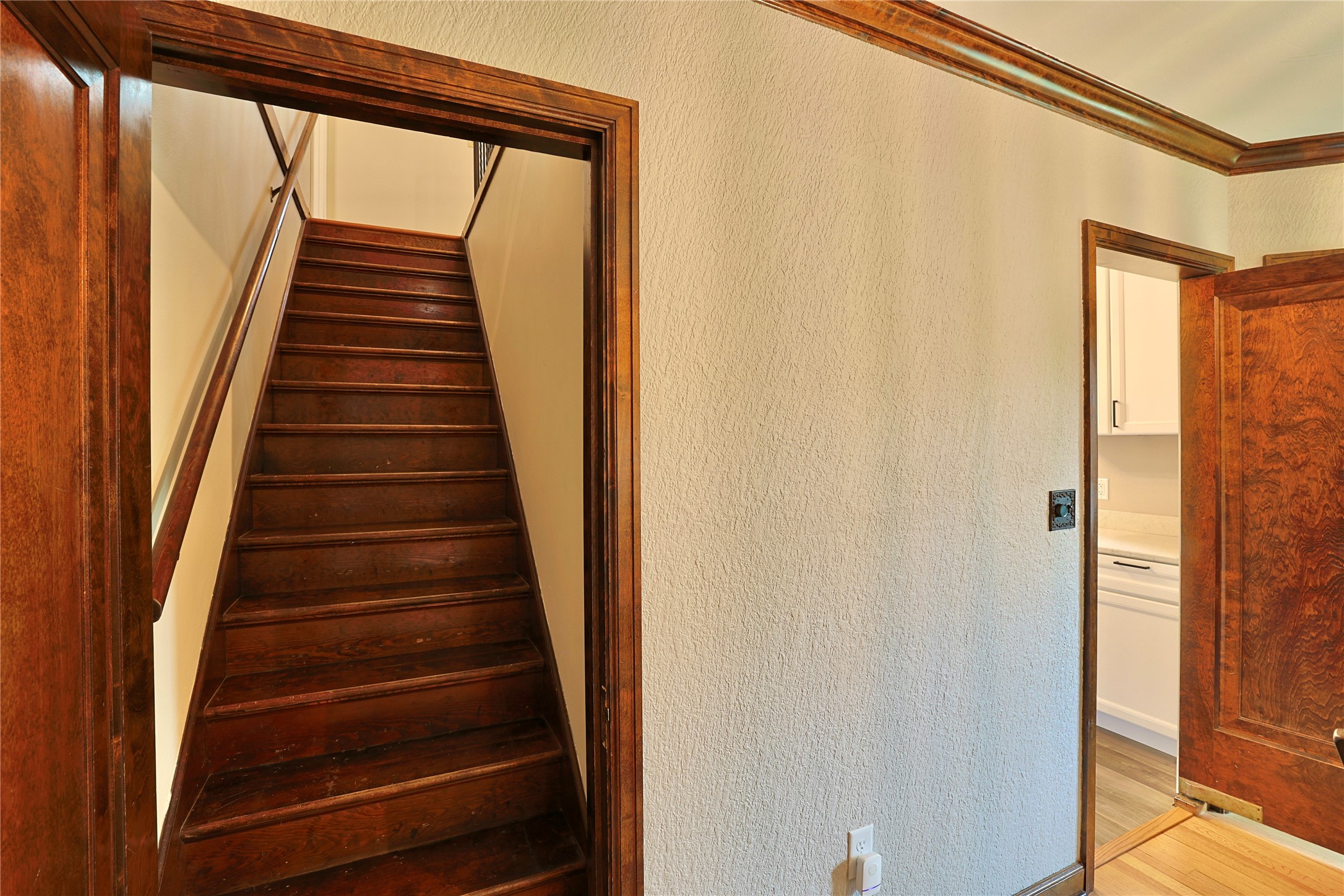 1627 Rust Street Property Photo 21