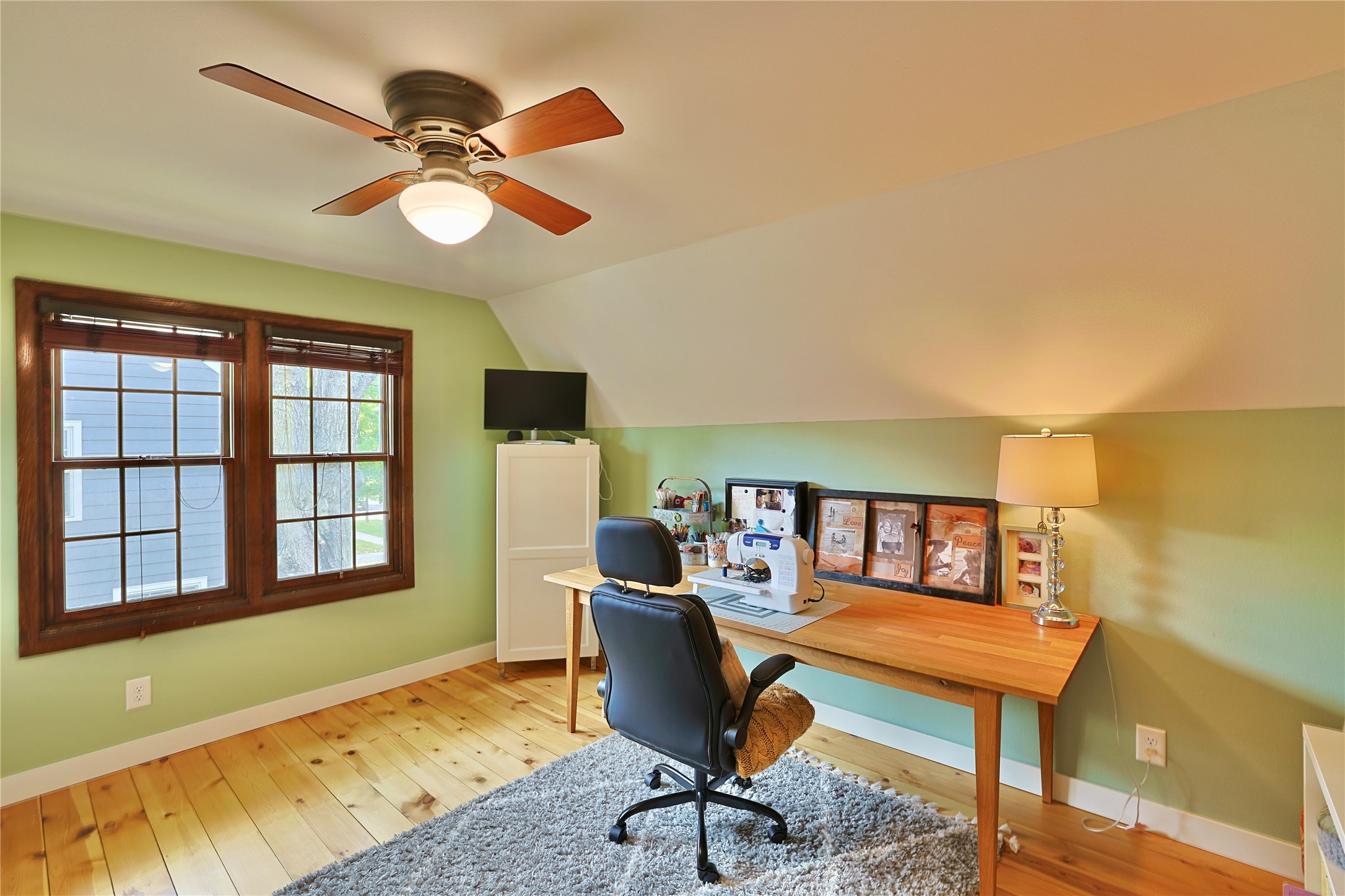 1627 Rust Street Property Photo 26