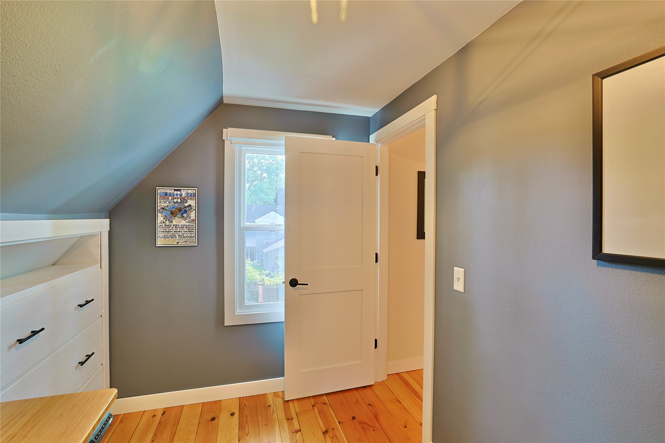 1627 Rust Street Property Photo 34