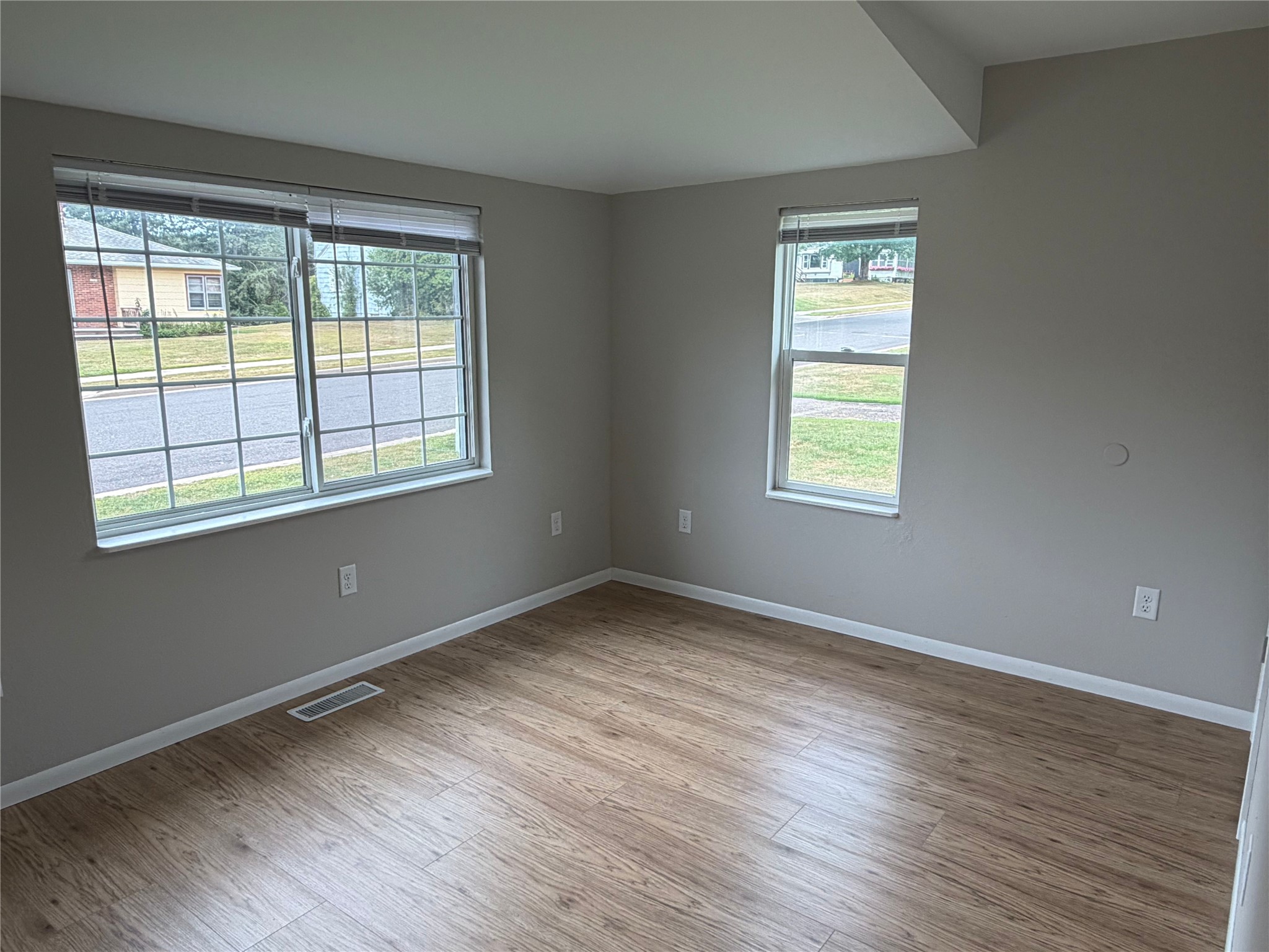 1740 3rd Avenue Property Photo 3