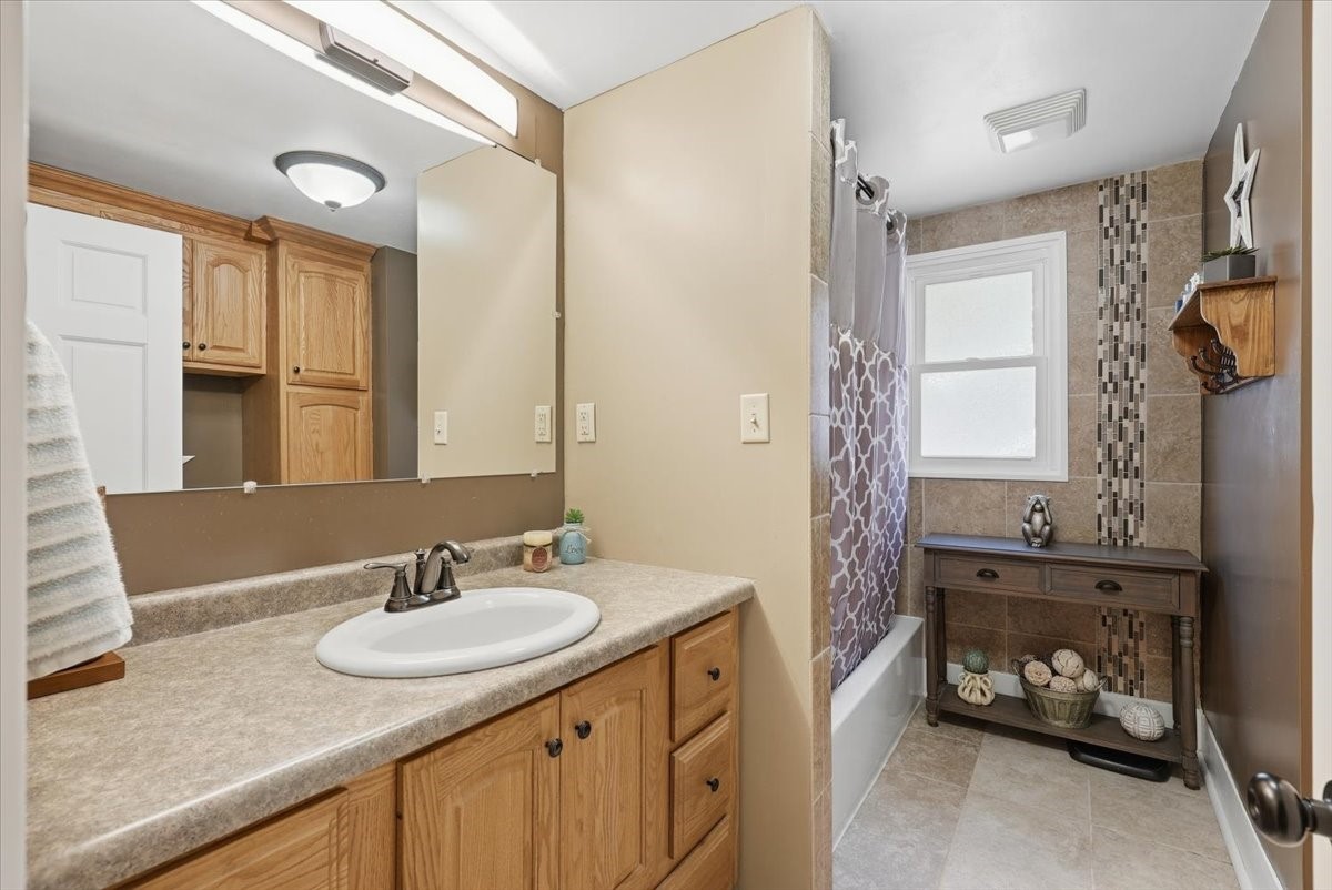 1110 Florence Street Property Photo 16