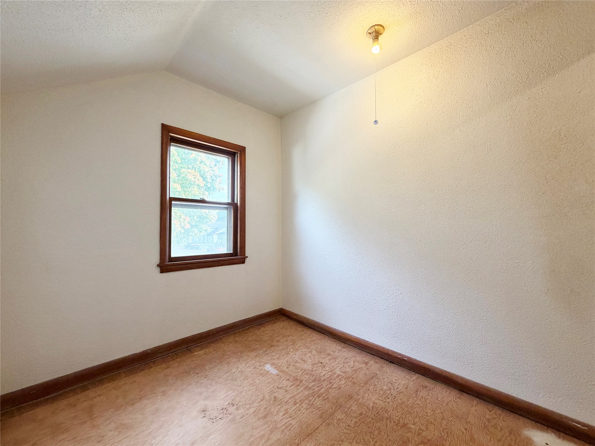 1037 E La Salle Avenue Property Photo 12