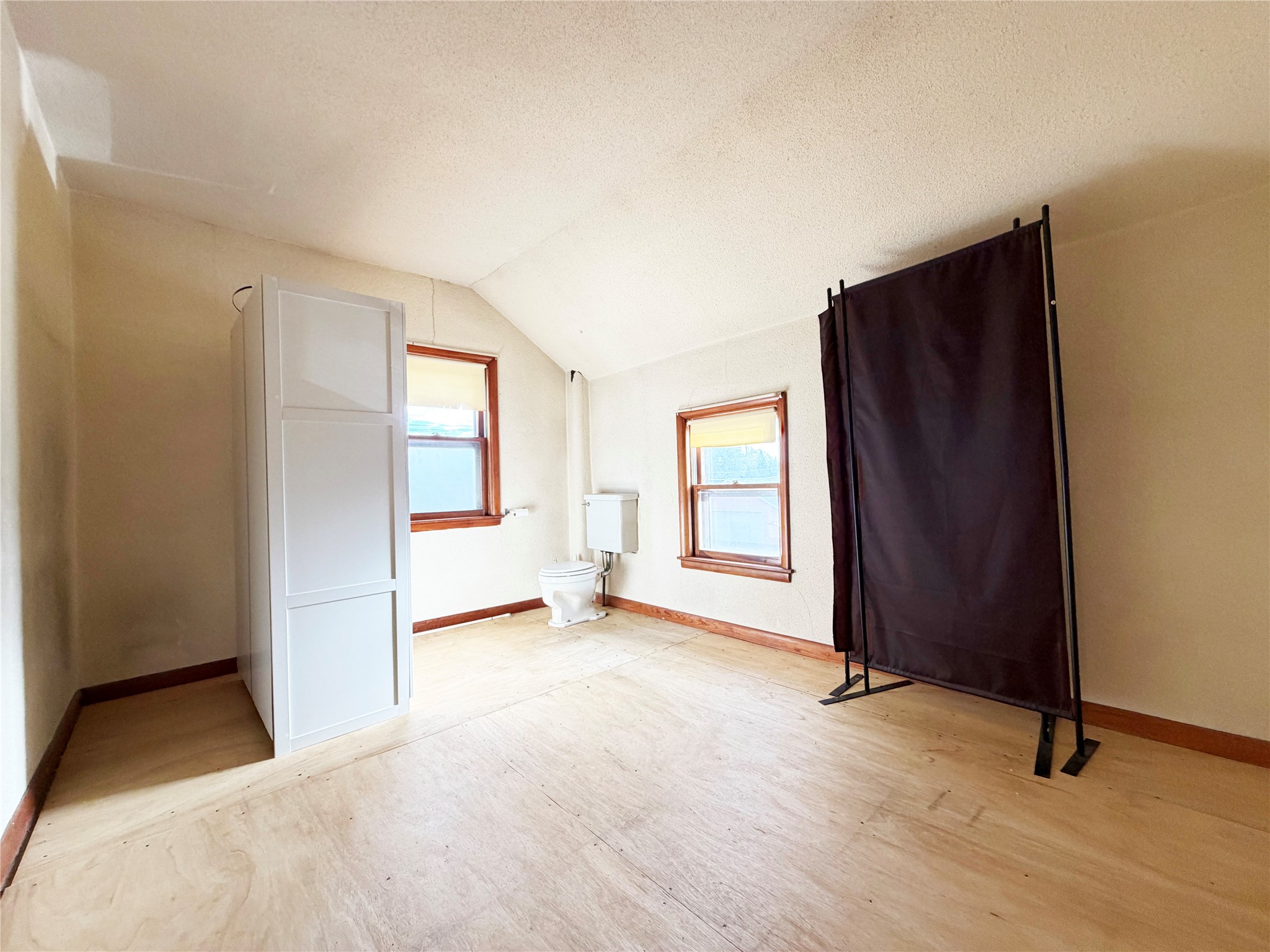 1037 E La Salle Avenue Property Photo 13