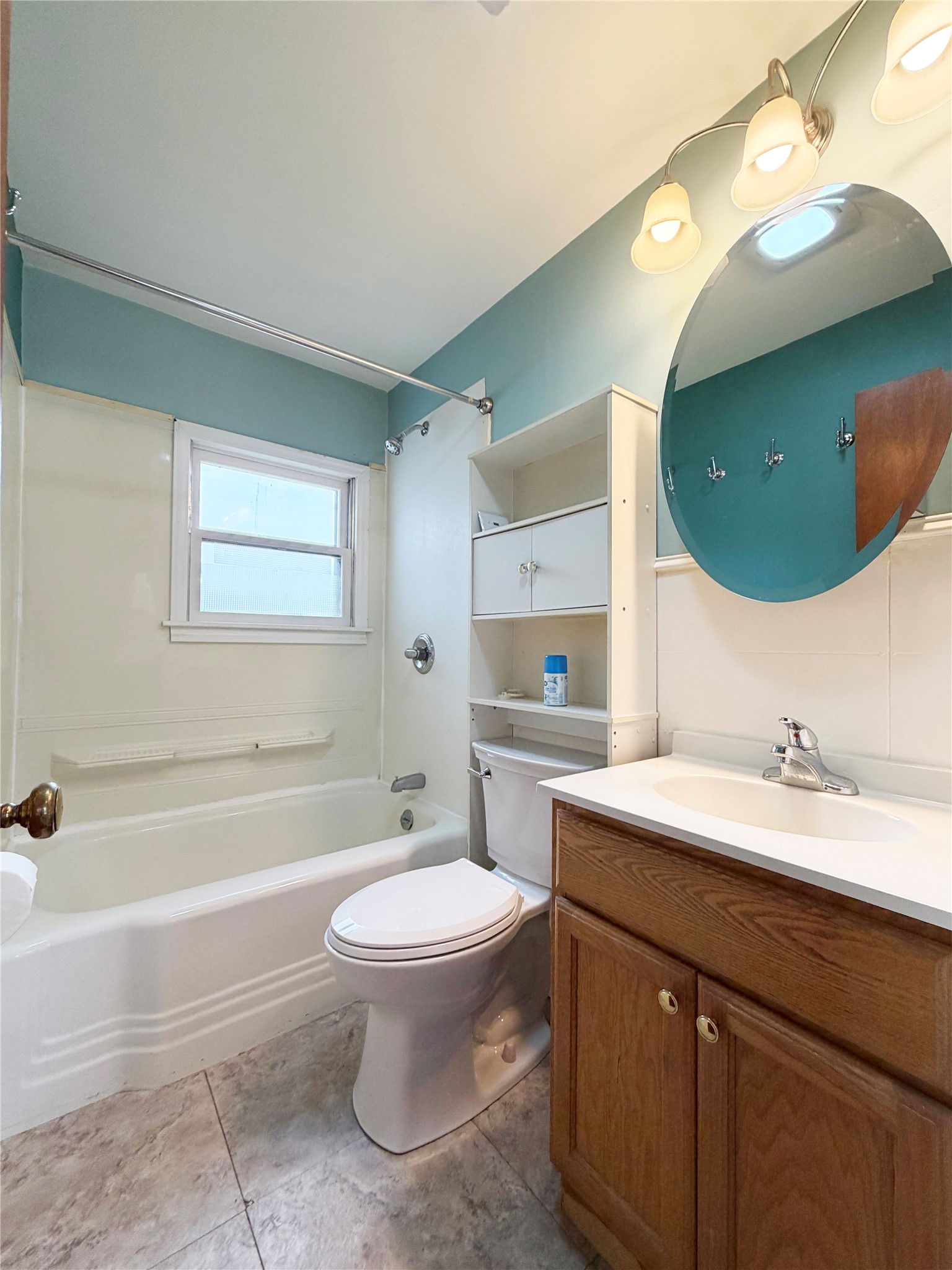 1037 E La Salle Avenue Property Photo 14