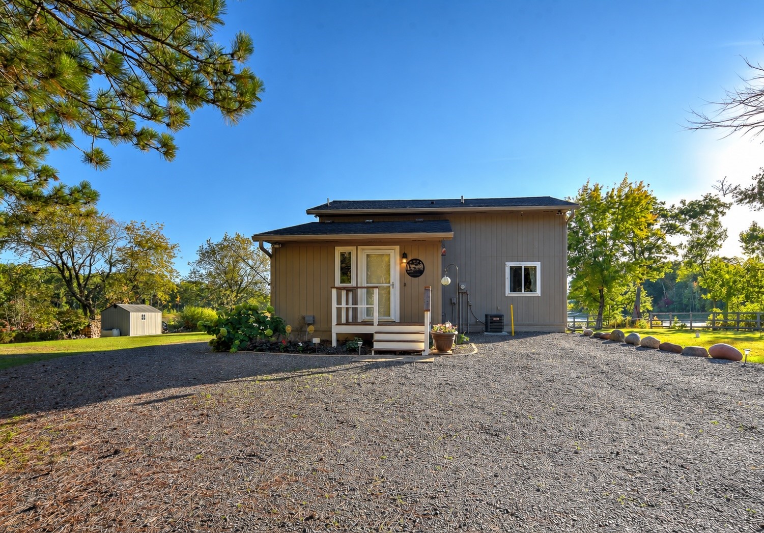 27901 N Point Lake Road Property Photo 1