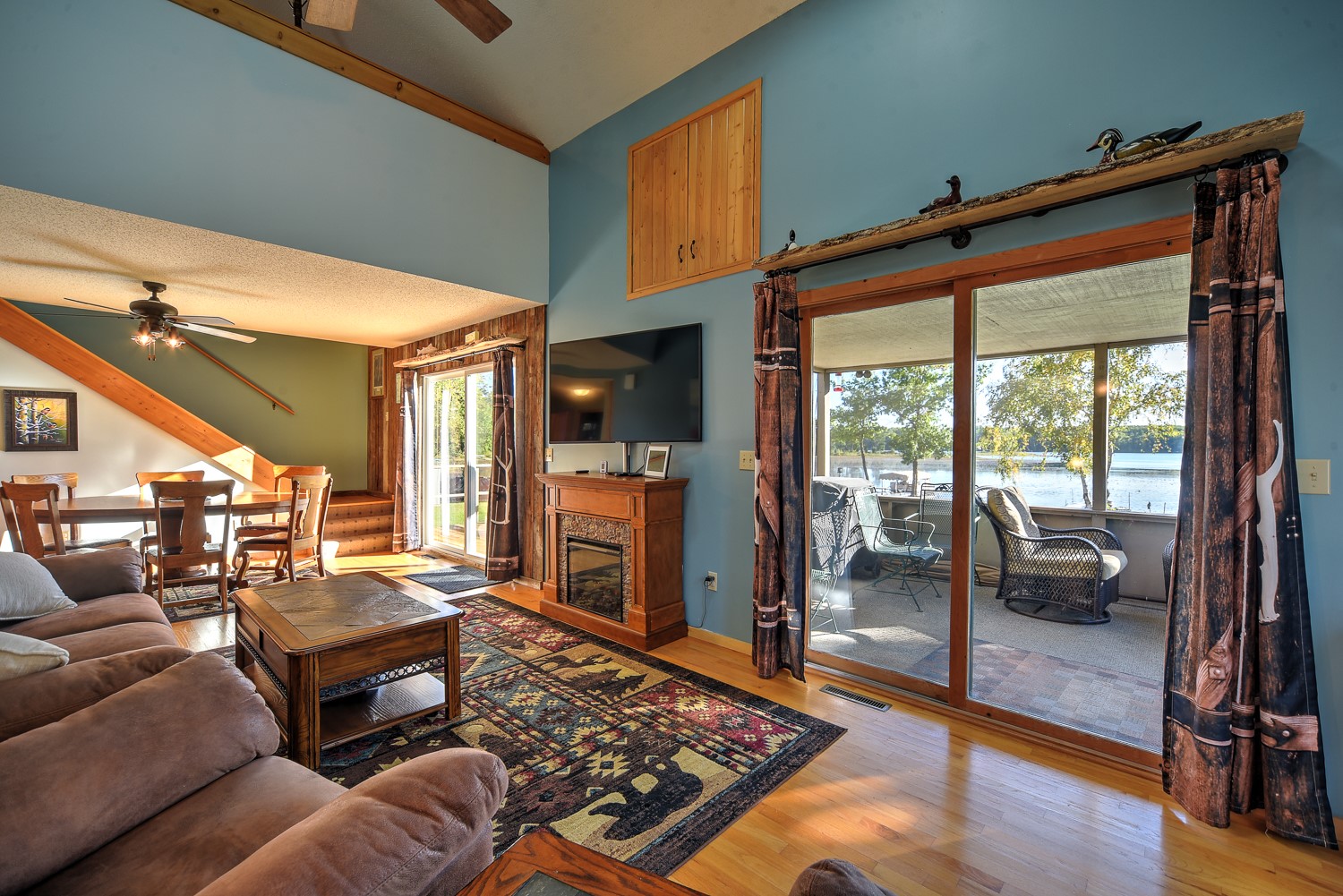 27901 N Point Lake Road Property Photo 8