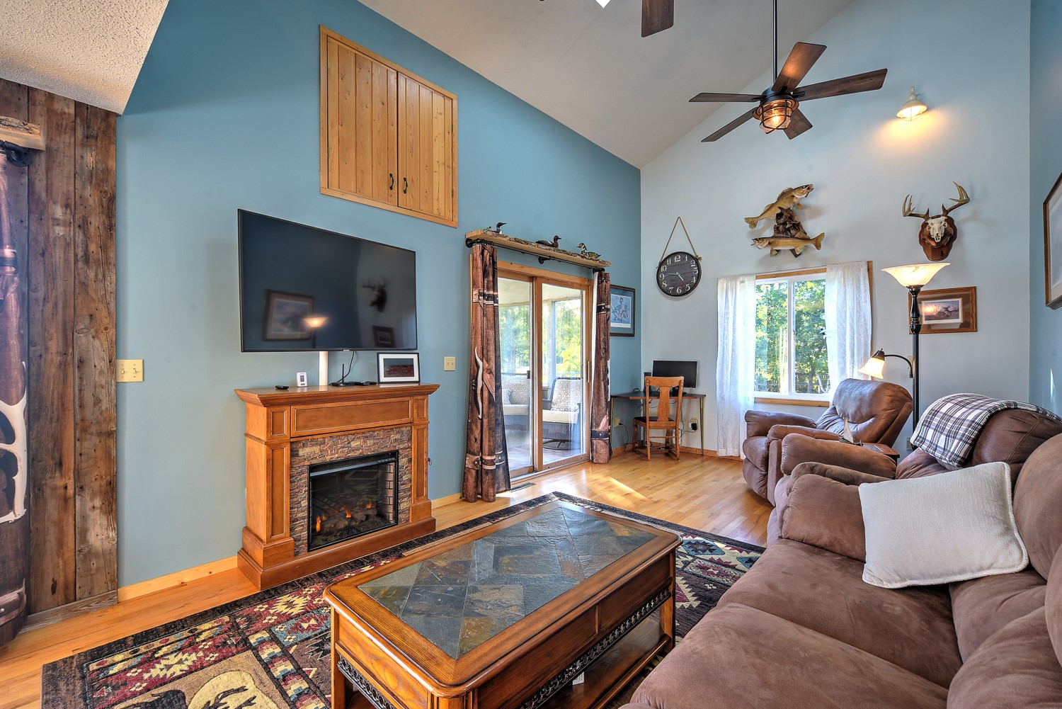 27901 N Point Lake Road Property Photo 8