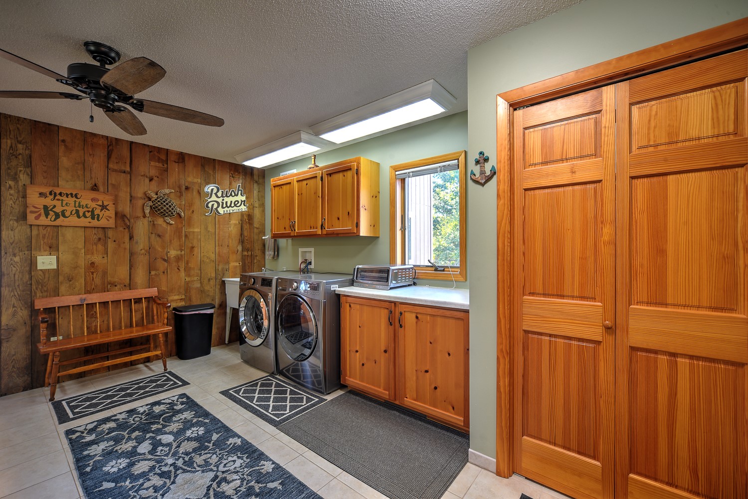 27901 N Point Lake Road Property Photo 13