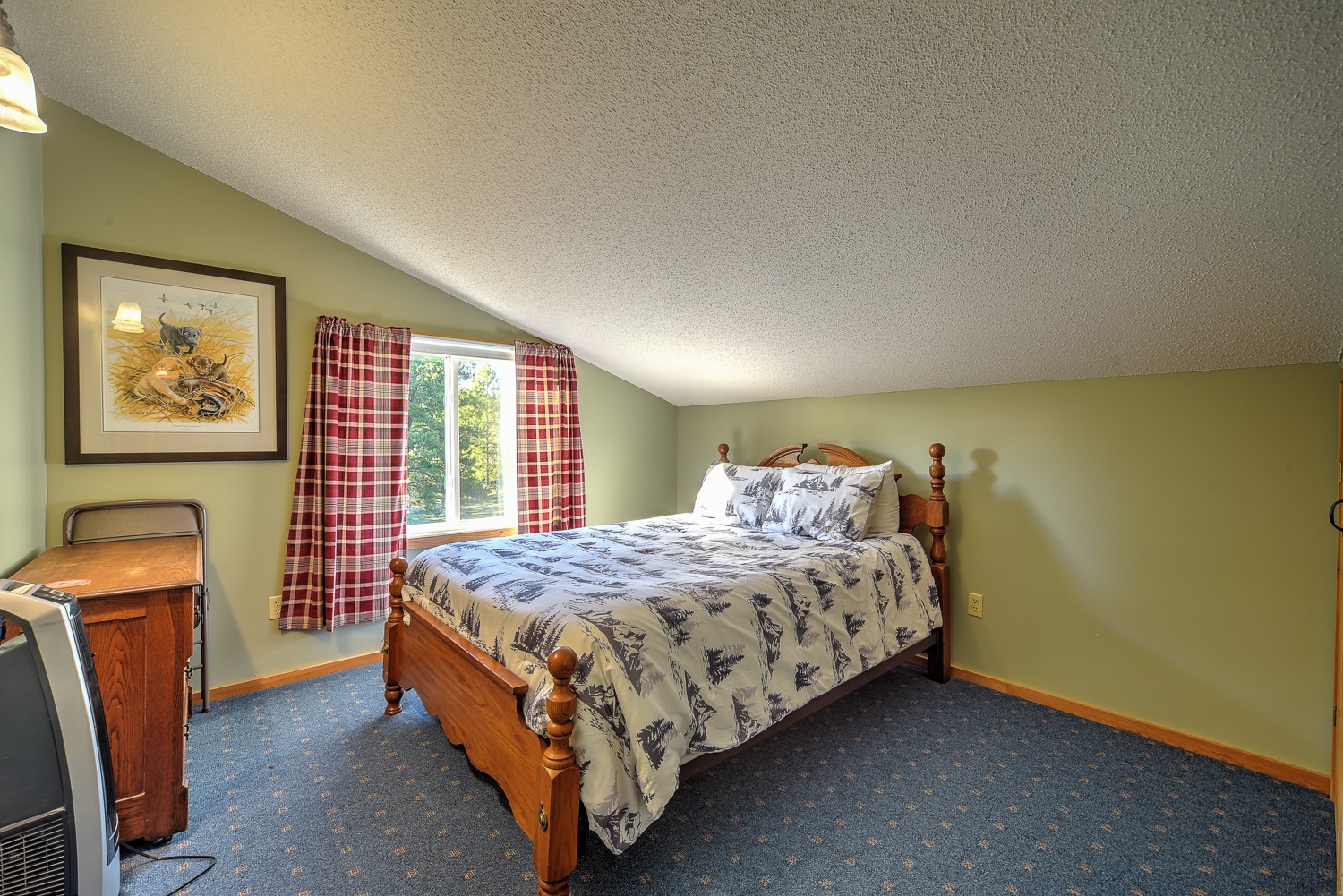 27901 N Point Lake Road Property Photo 26