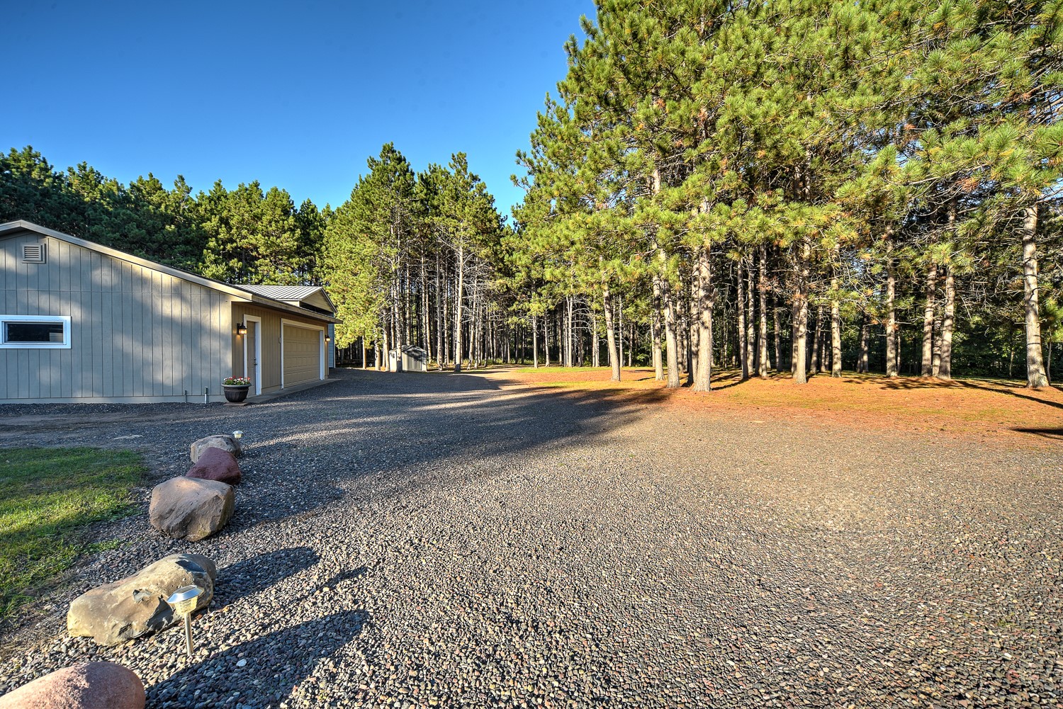 27901 N Point Lake Road Property Photo 38