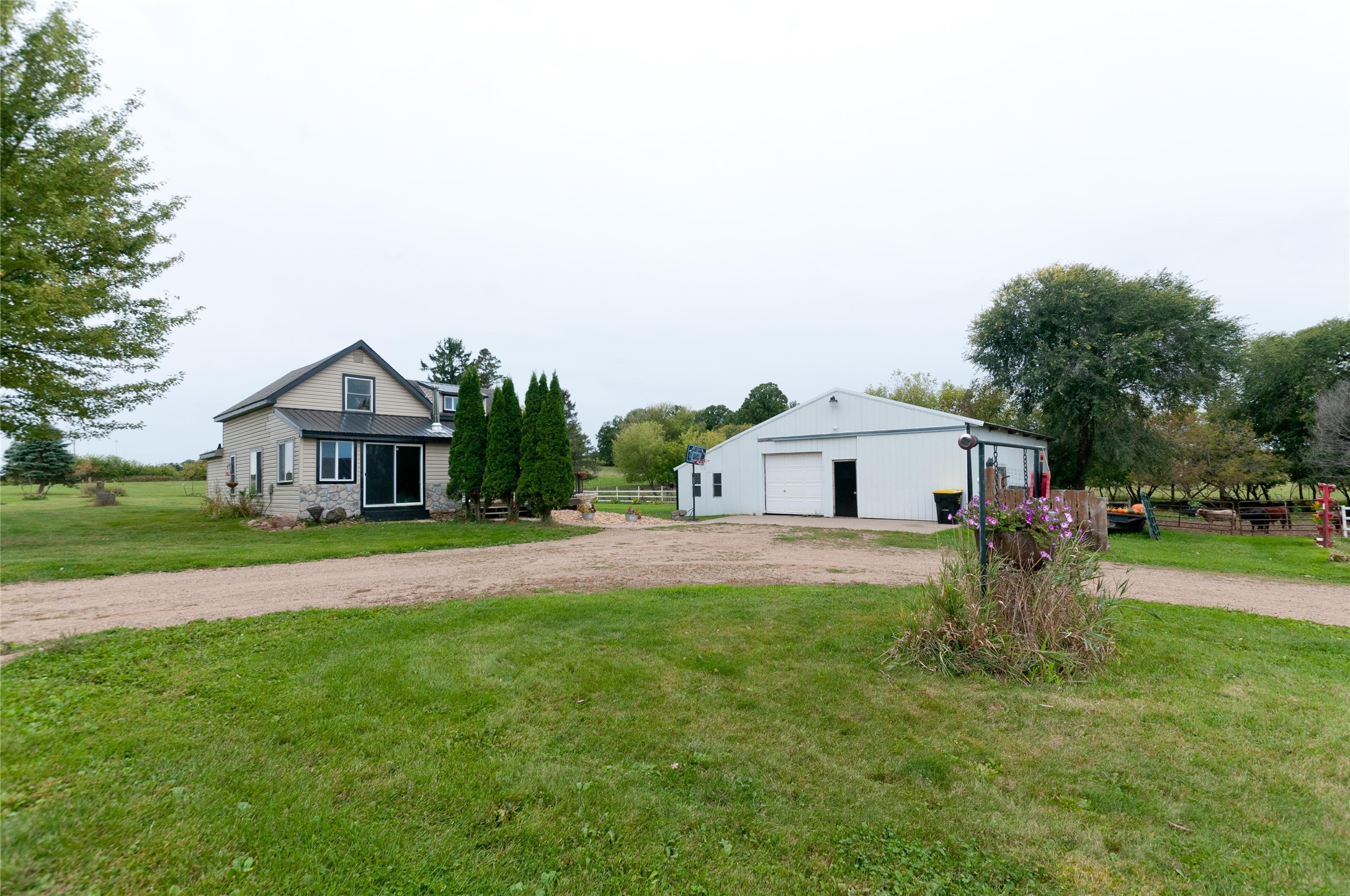 986 9th Street Property Photo 3