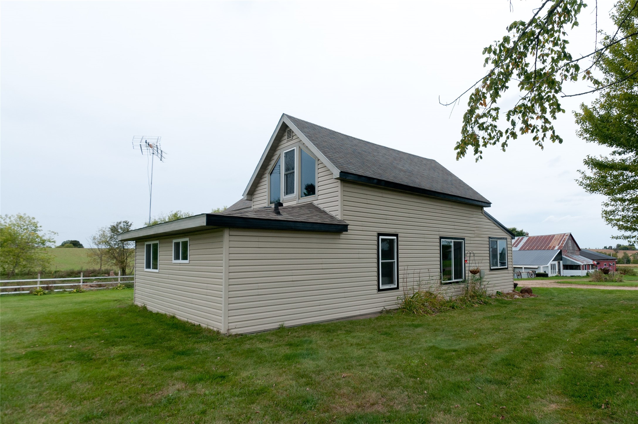 986 9th Street Property Photo 9