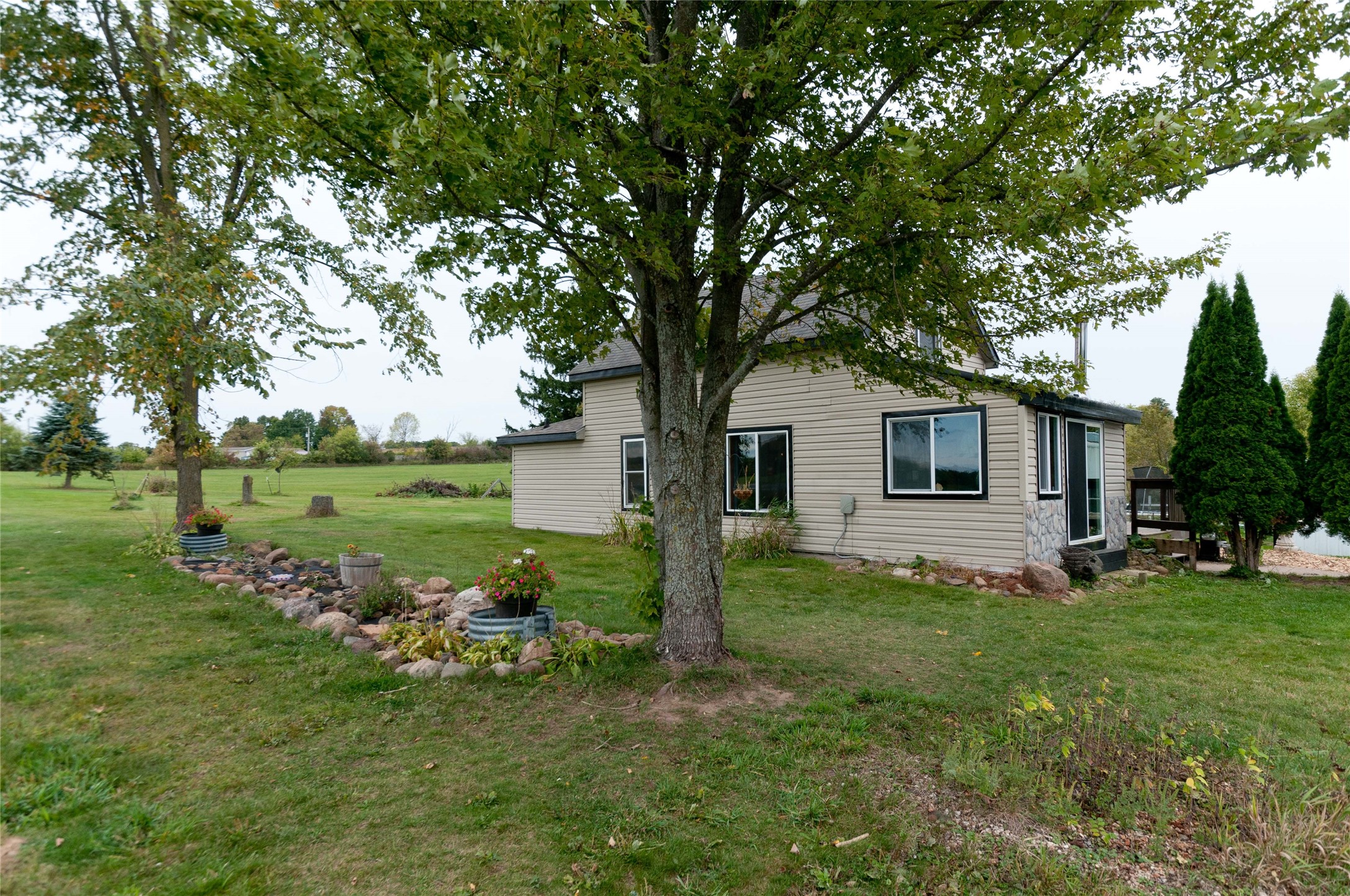 986 9th Street Property Photo 12