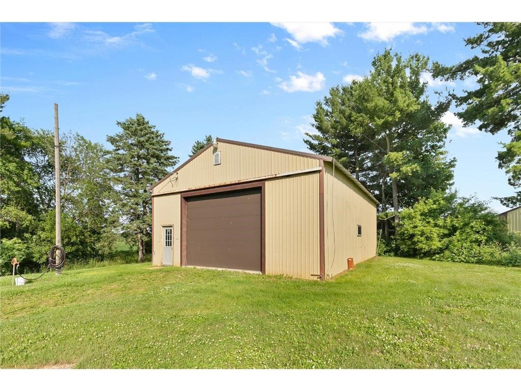1681 County Road X Property Photo 24