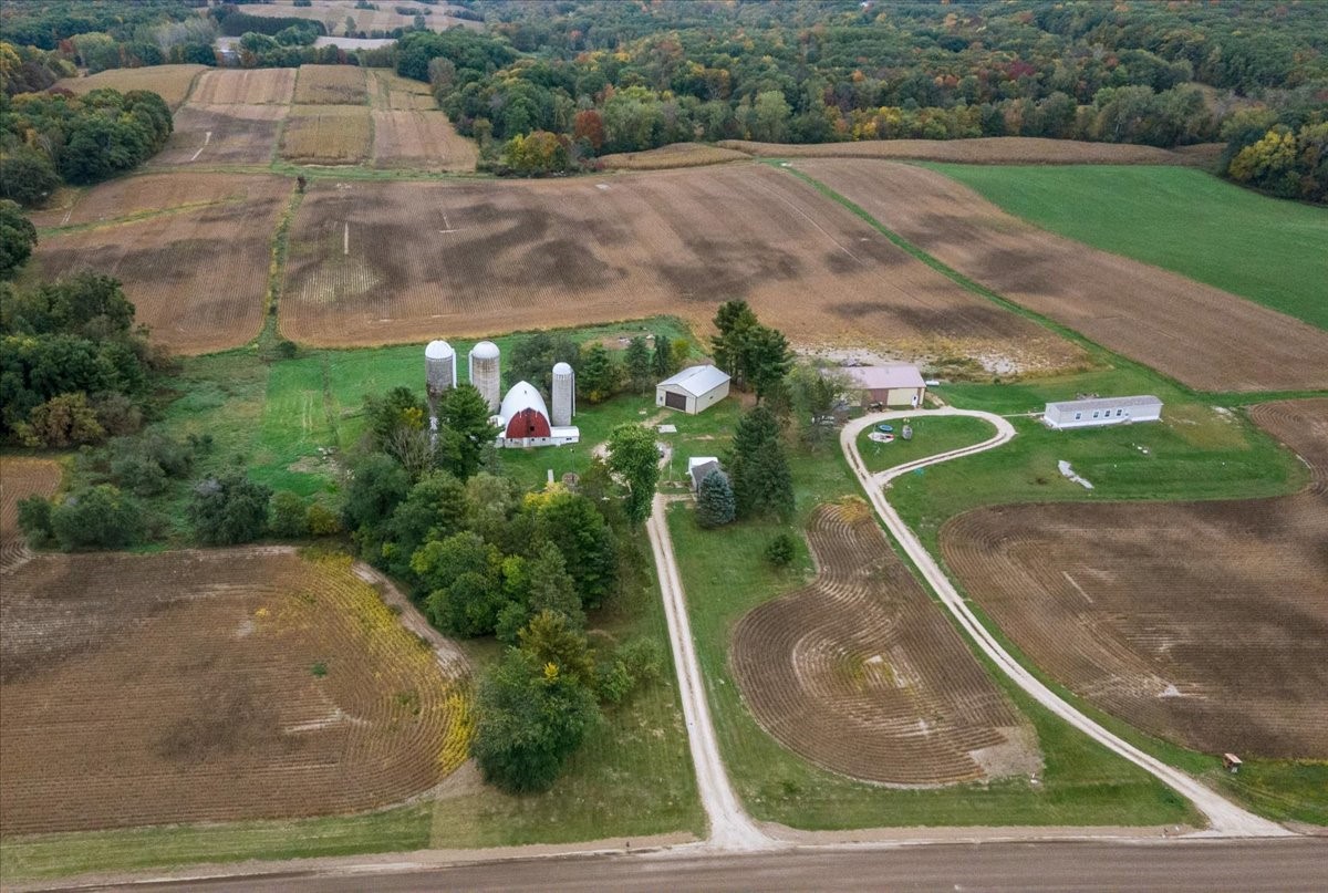 1681 County Road X Property Photo 33