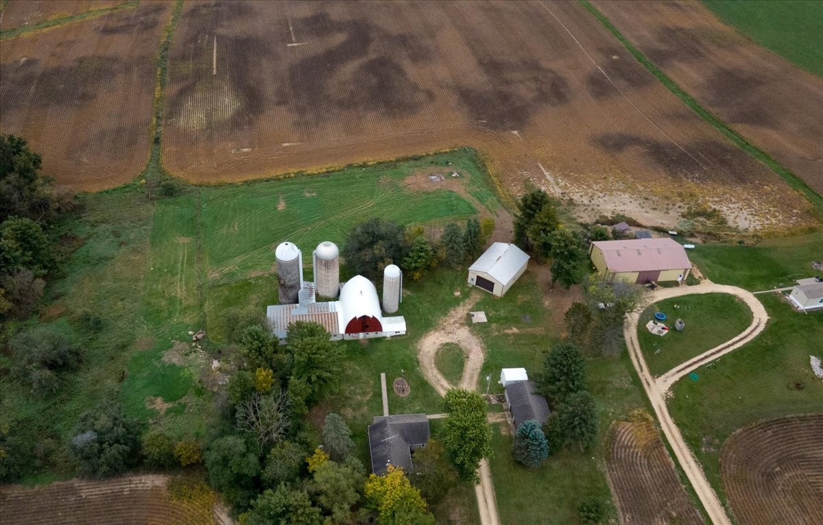 1681 County Road X Property Photo 34