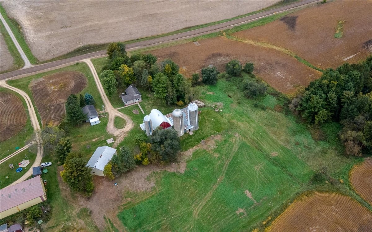 1681 County Road X Property Photo 36