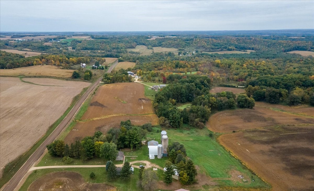 1681 County Road X Property Photo 37