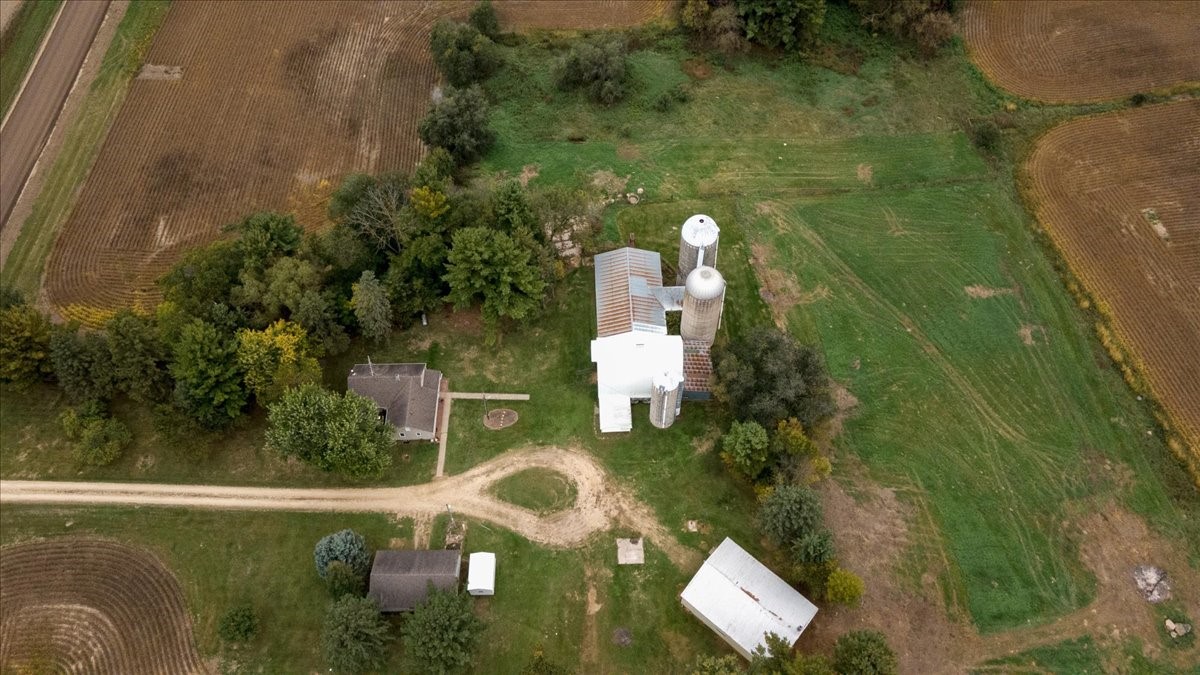 1681 County Road X Property Photo 39