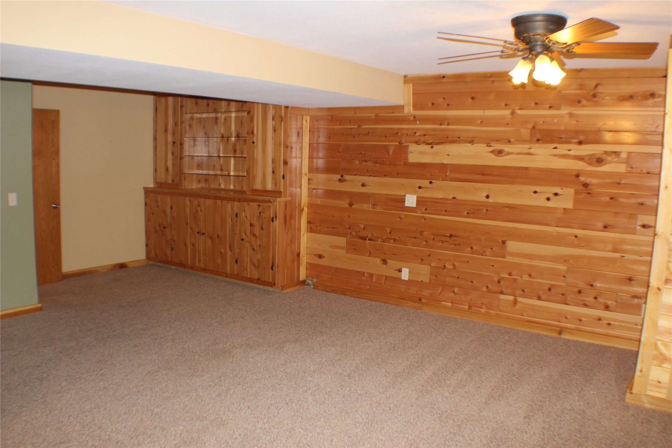 2509 Melmar Court Property Photo 4