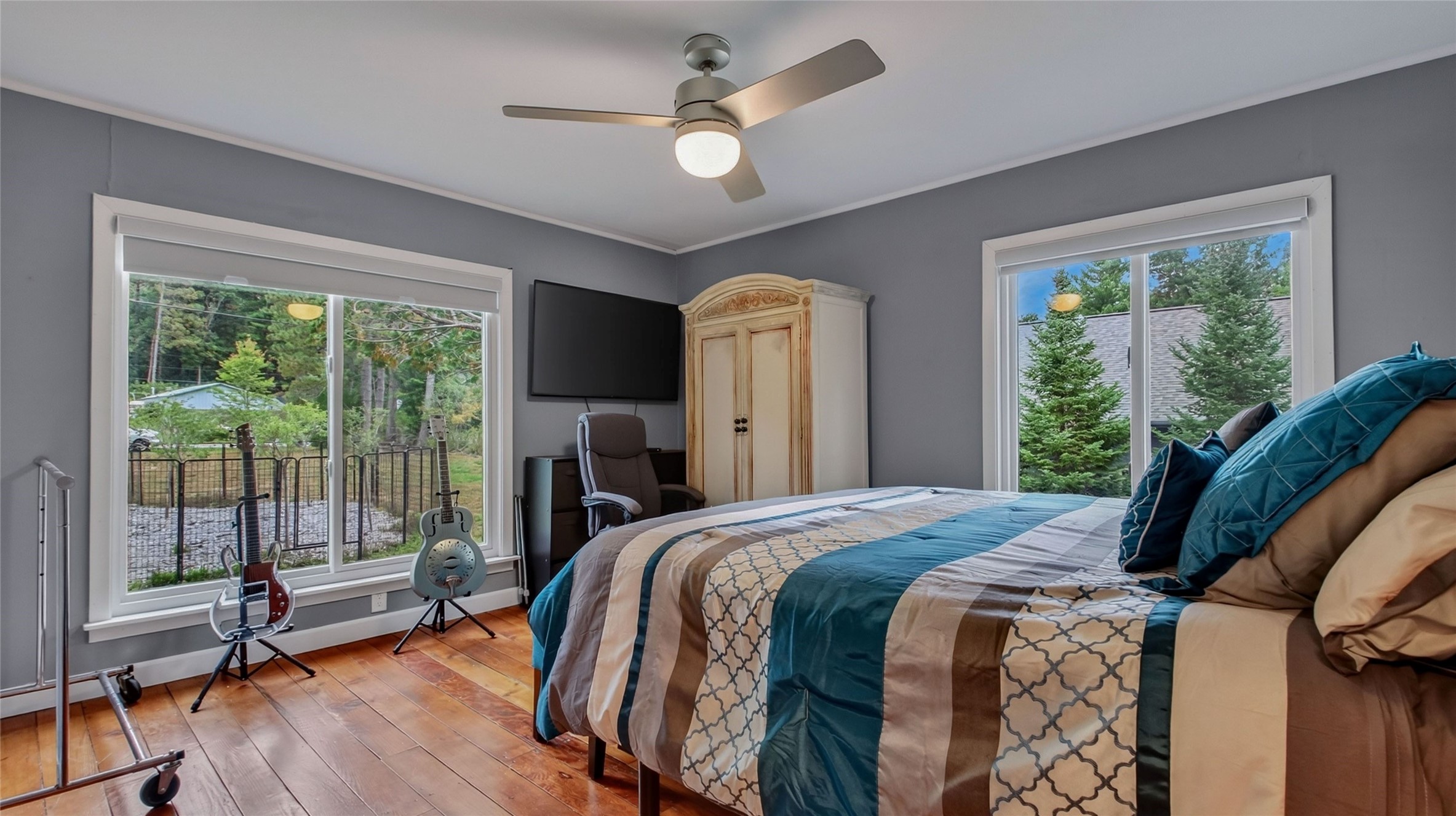 5565 North Shore Drive Property Photo 16