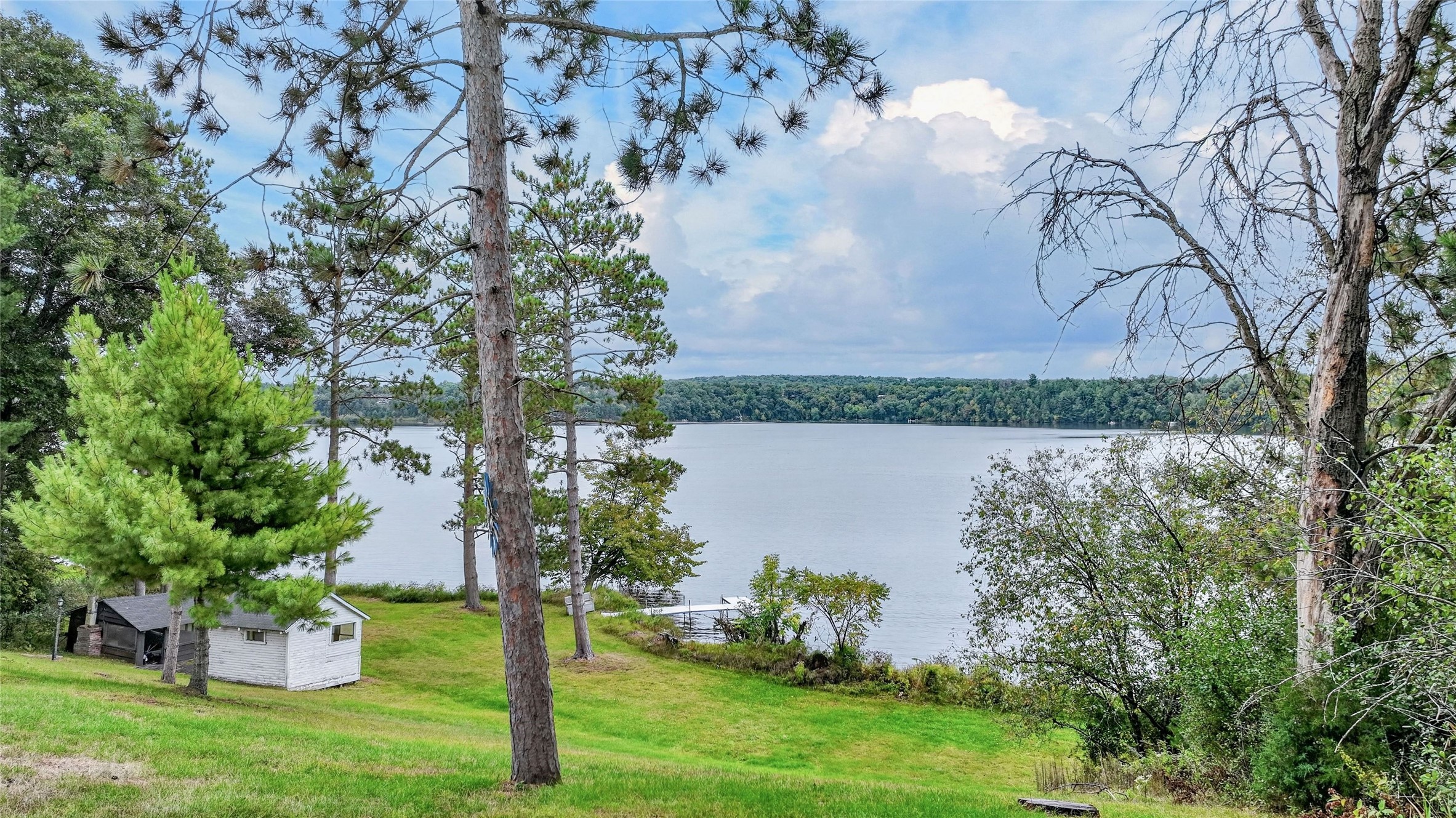 5565 North Shore Drive Property Photo 26