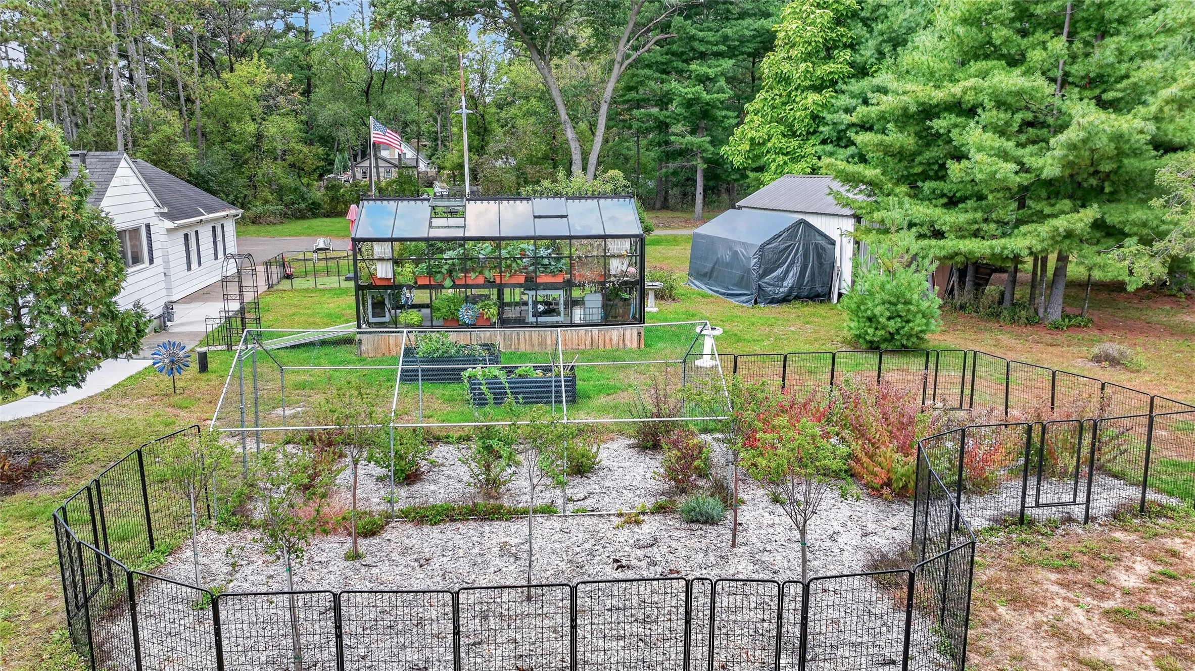 5565 North Shore Drive Property Photo 43