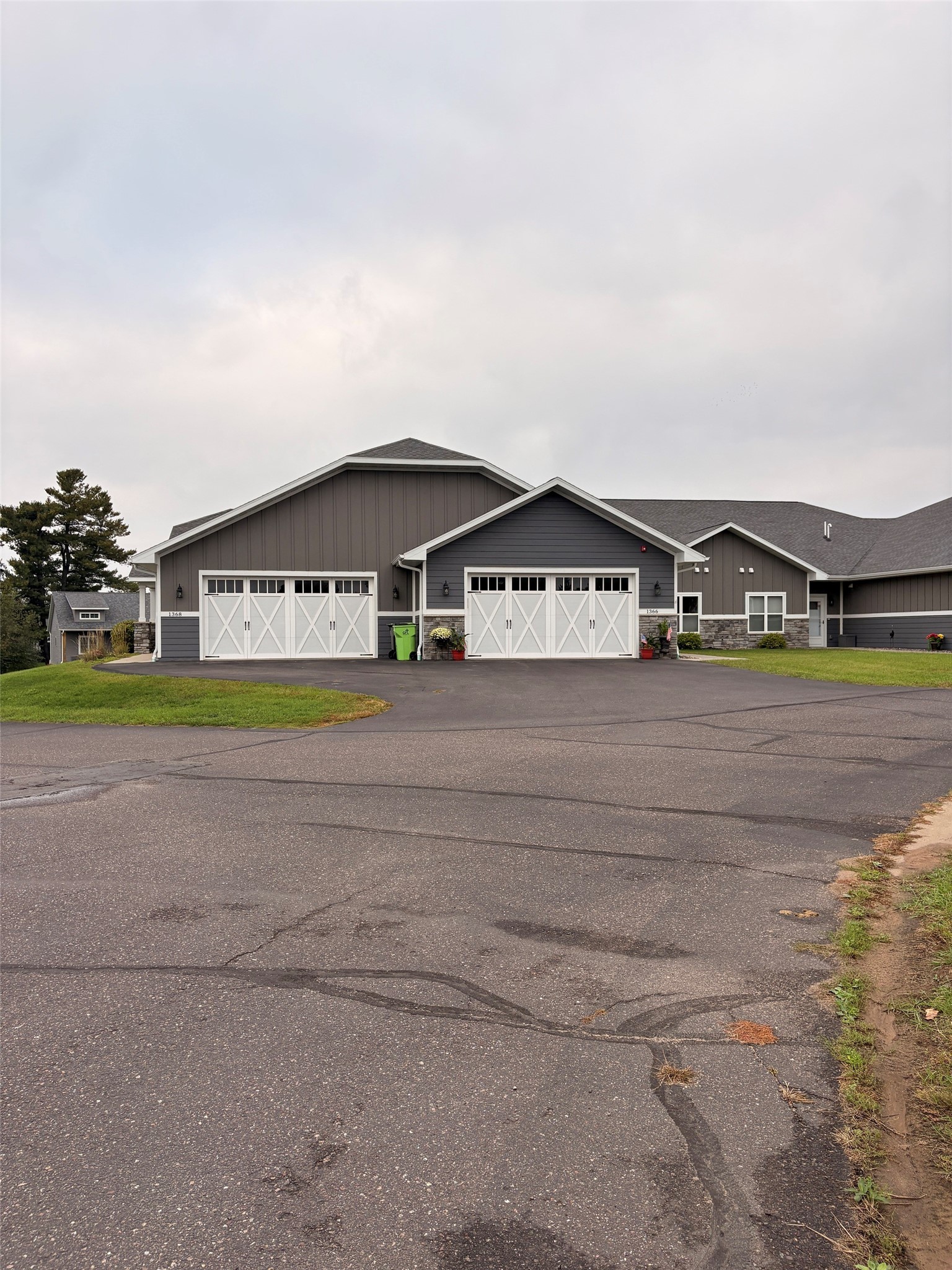 1368 Cypress Court Property Photo 1